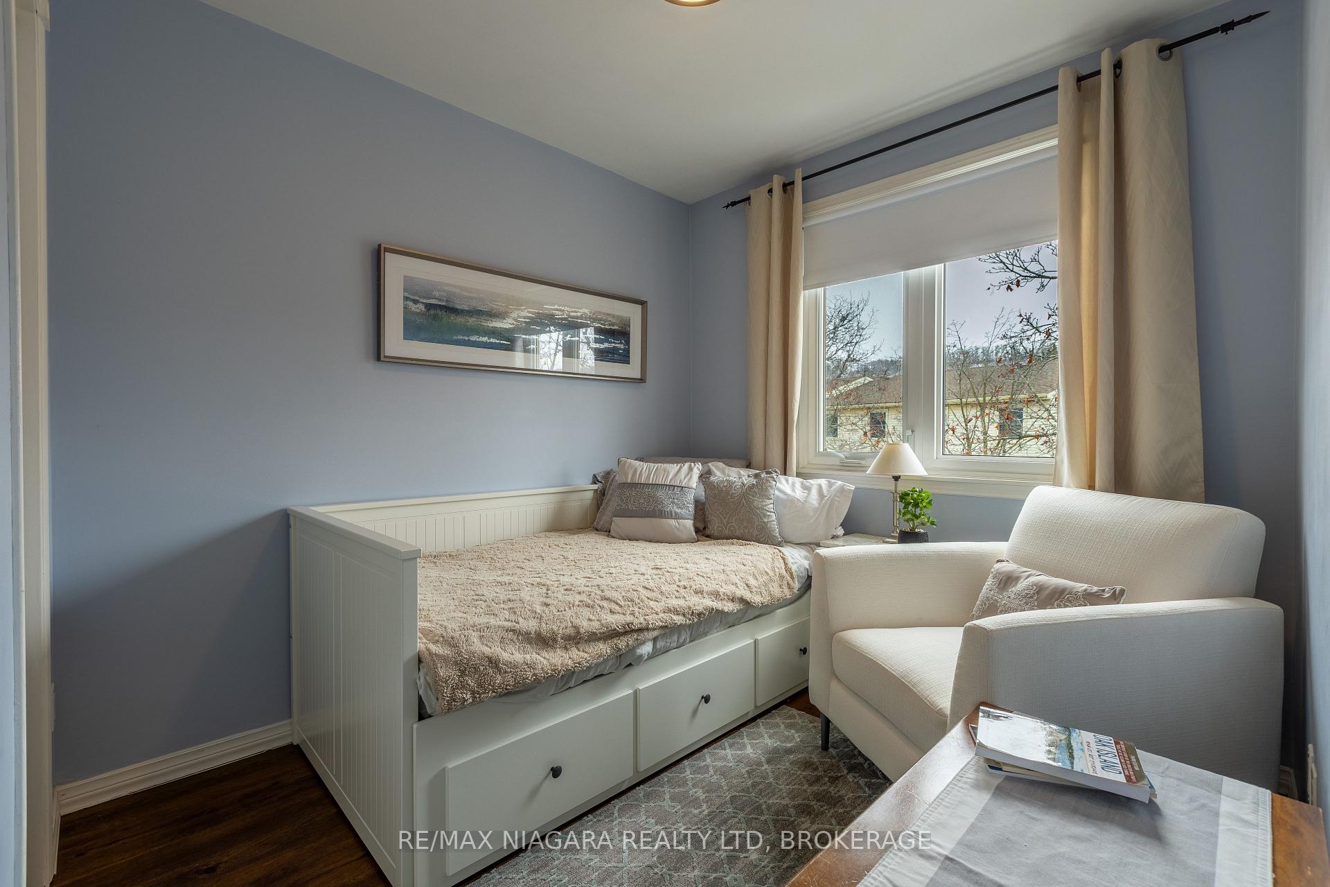 Photo 30 of Unit 5, 130 Livingston Avenue, Grimsby, Grimsby West — HOMEH