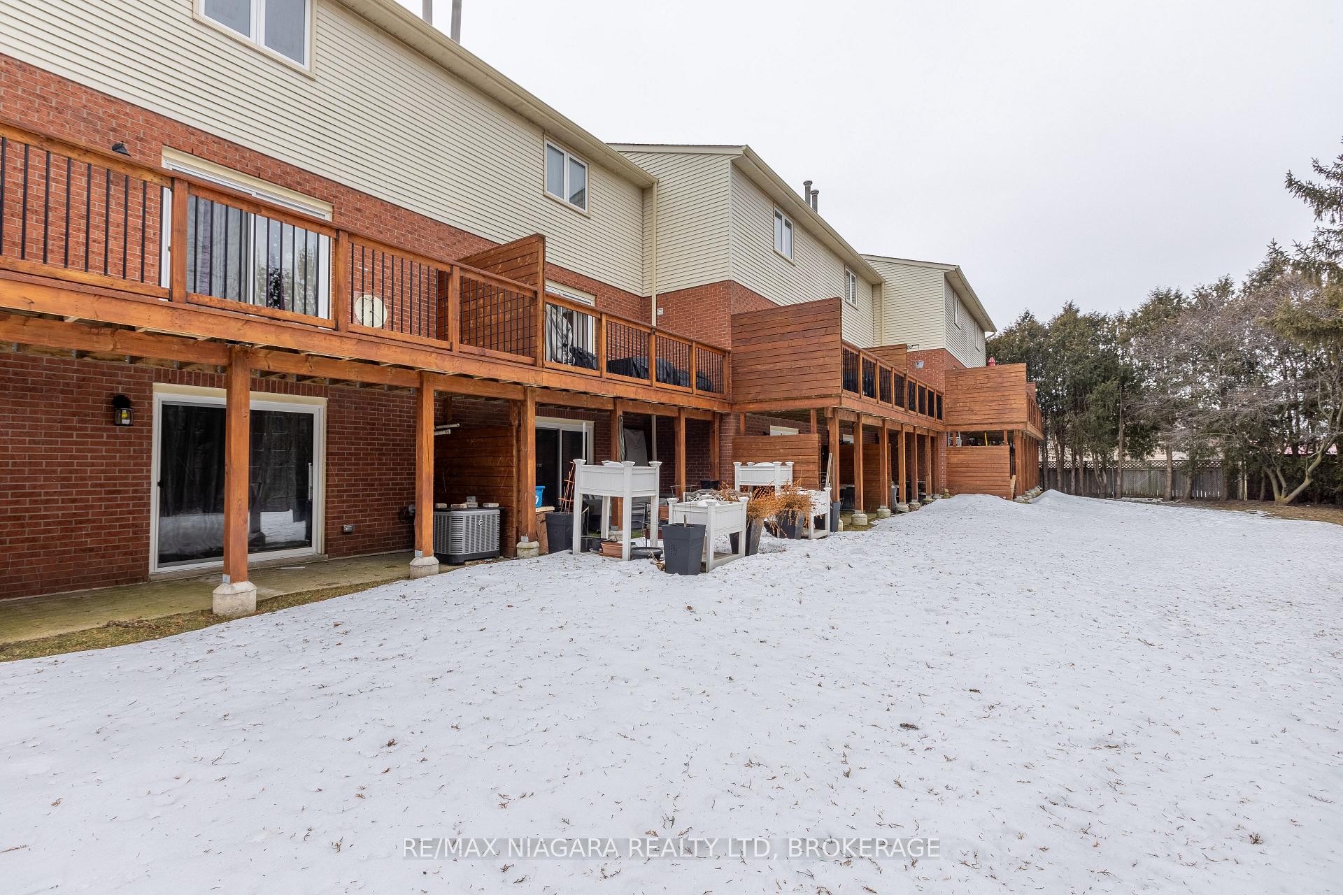 Photo 37 of Unit 5, 130 Livingston Avenue, Grimsby, Grimsby West — HOMEH