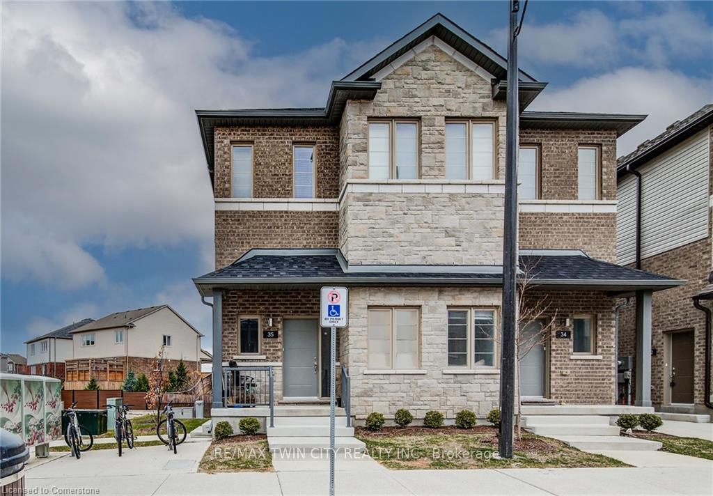 Front of Unit 35, 205 West Oak Trail