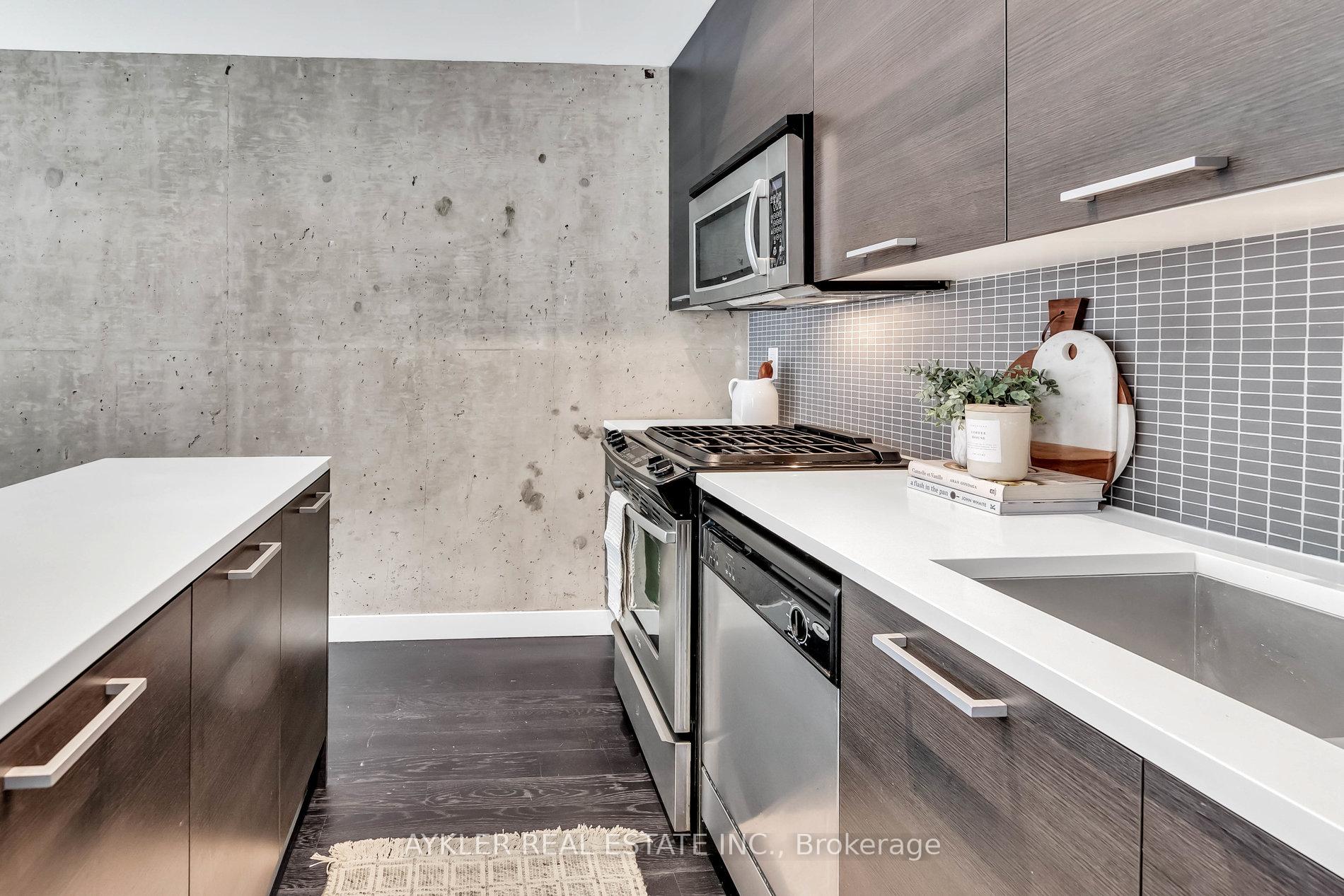 Photo 15 of Unit 510, 90 Broadview Avenue, Toronto, South Riverdale — HOMEH