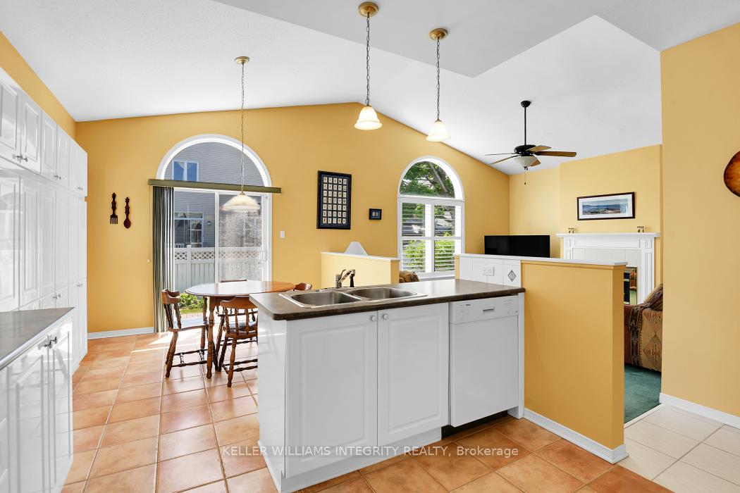 Photo 11 of 1042 Rocky Harbour Crescent, Ottawa, Riverside South/Gloucester Glen — HOMEH