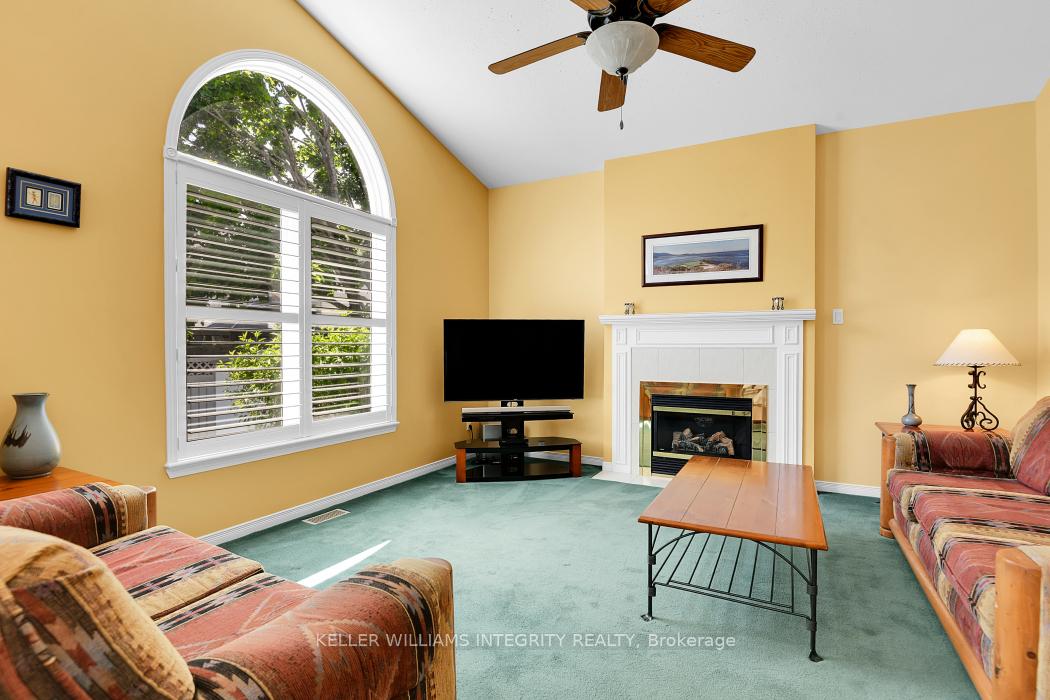 Photo 13 of 1042 Rocky Harbour Crescent, Ottawa, Riverside South/Gloucester Glen — HOMEH