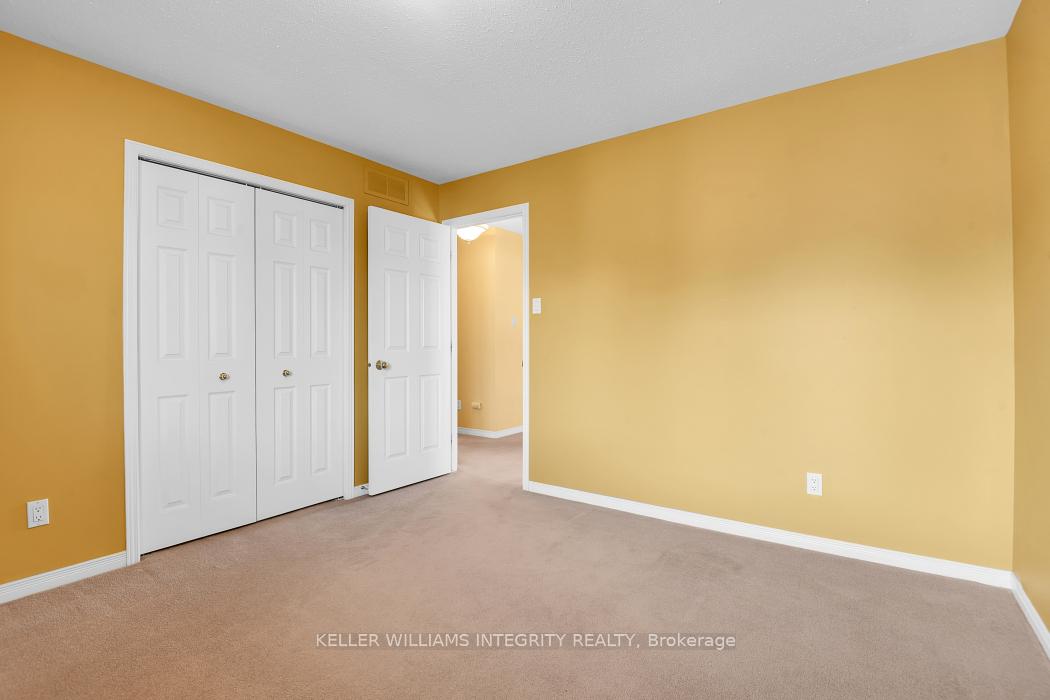 Photo 20 of 1042 Rocky Harbour Crescent, Ottawa, Riverside South/Gloucester Glen — HOMEH