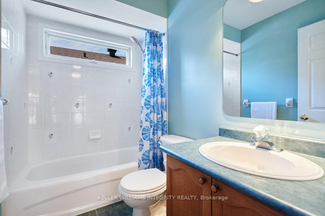 Photo 23 of 1042 Rocky Harbour Crescent, Ottawa, Riverside South/Gloucester Glen — HOMEH