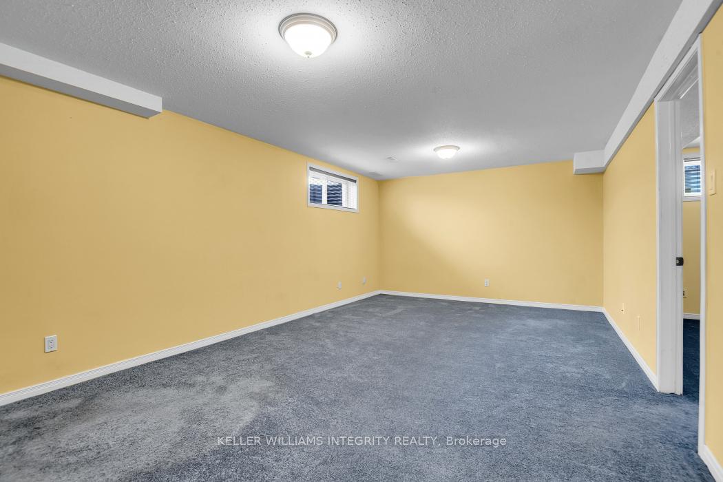 Photo 24 of 1042 Rocky Harbour Crescent, Ottawa, Riverside South/Gloucester Glen — HOMEH