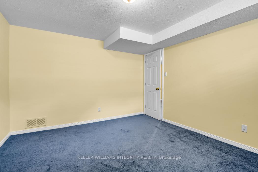 Photo 27 of 1042 Rocky Harbour Crescent, Ottawa, Riverside South/Gloucester Glen — HOMEH