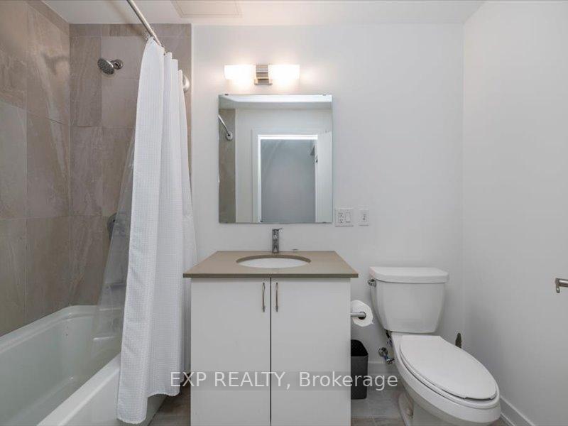 Photo 8 of Unit 708, 56 Lakeside Terrace, Barrie, Little Lake — HOMEH