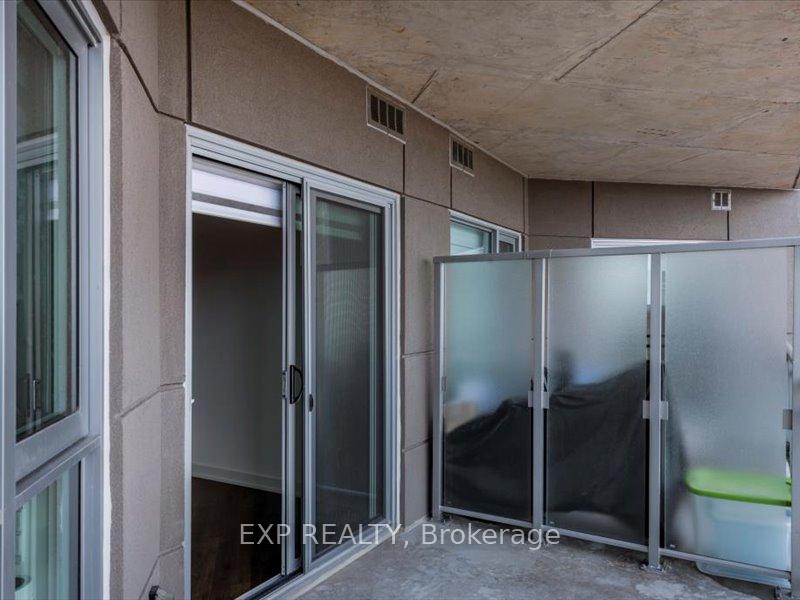 Photo 11 of Unit 708, 56 Lakeside Terrace, Barrie, Little Lake — HOMEH