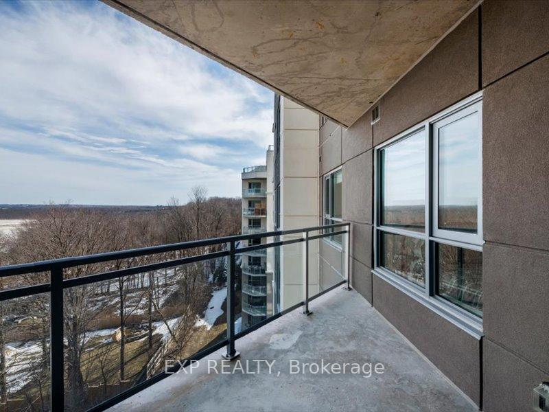 Photo 13 of Unit 708, 56 Lakeside Terrace, Barrie, Little Lake — HOMEH