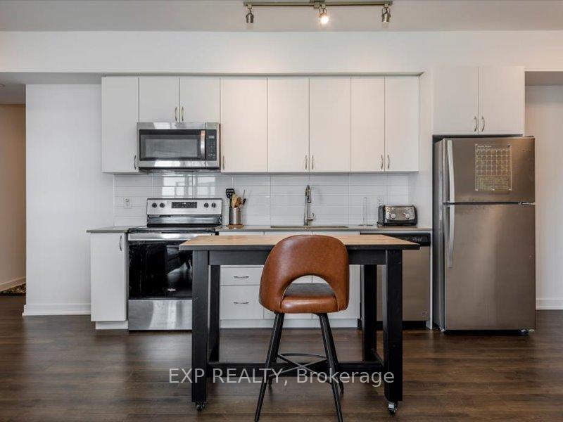 Photo 16 of Unit 708, 56 Lakeside Terrace, Barrie, Little Lake — HOMEH