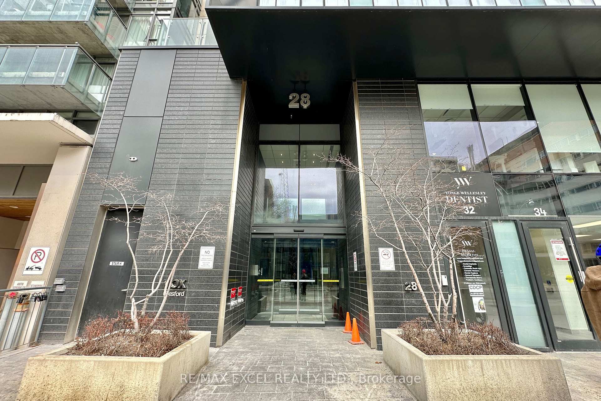 Photo 2 of Unit 2010, 28 Wellesley Street E, Toronto, Church-Yonge Corridor — HOMEH
