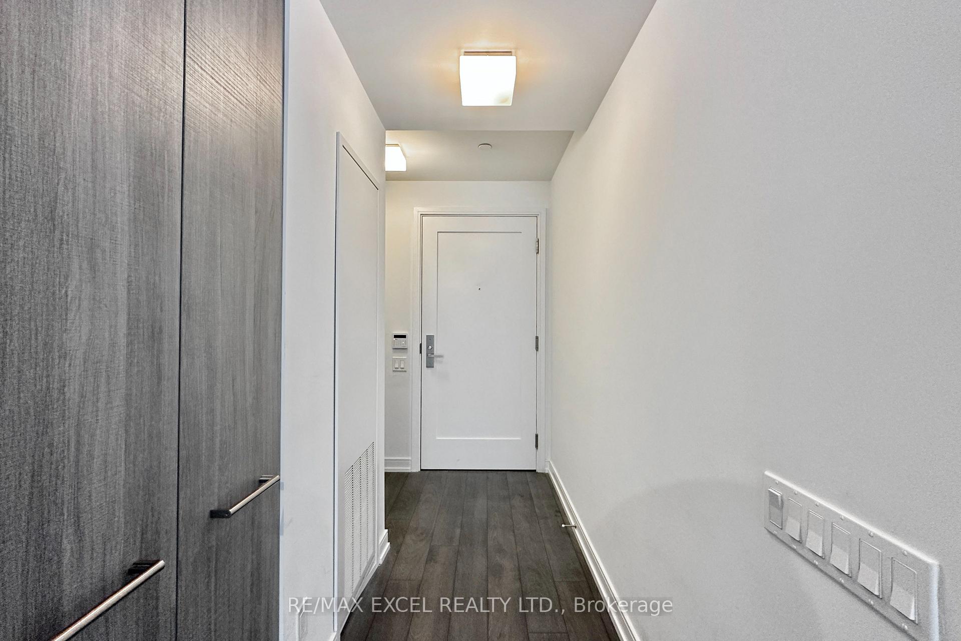 Photo 4 of Unit 2010, 28 Wellesley Street E, Toronto, Church-Yonge Corridor — HOMEH