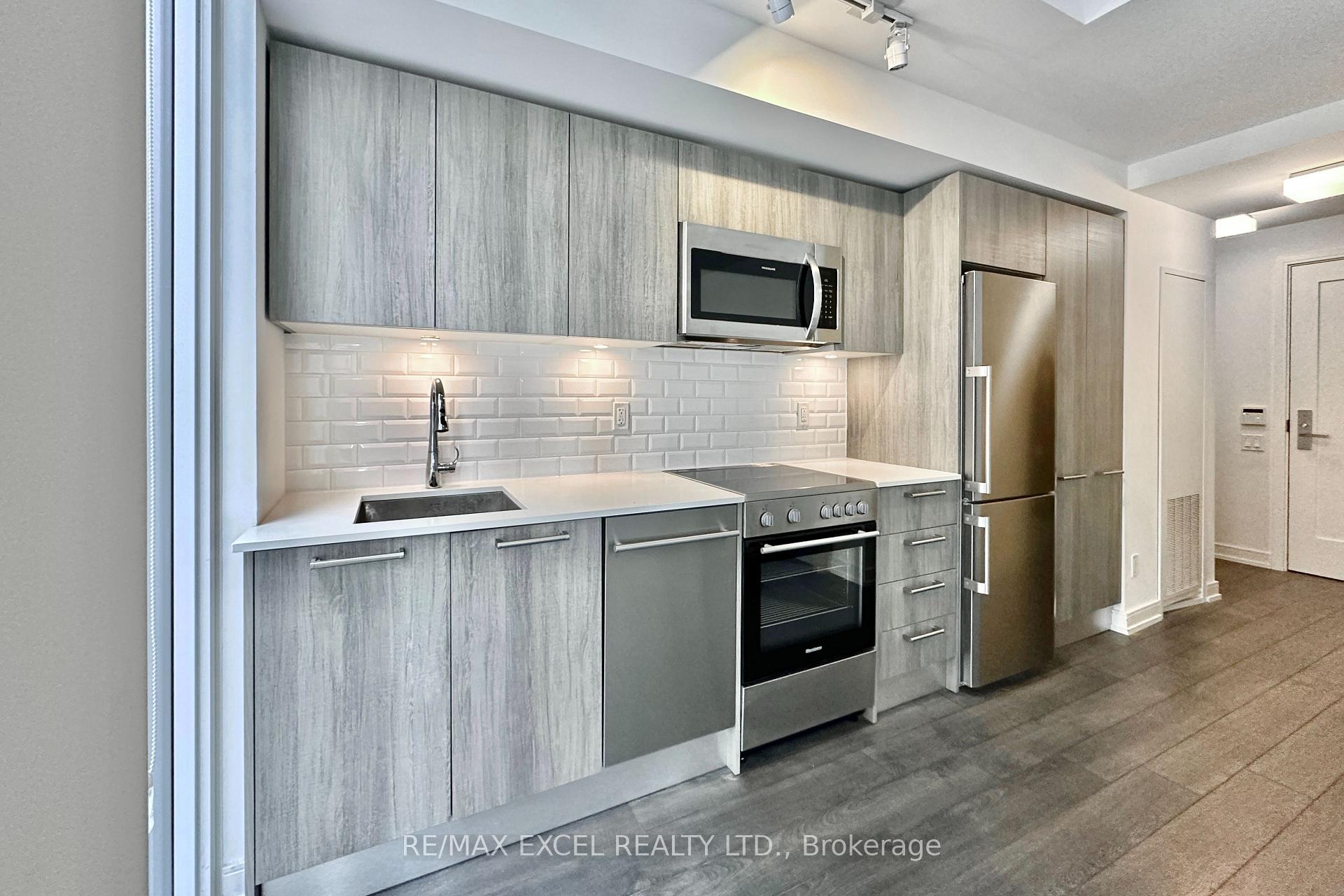 Photo 6 of Unit 2010, 28 Wellesley Street E, Toronto, Church-Yonge Corridor — HOMEH