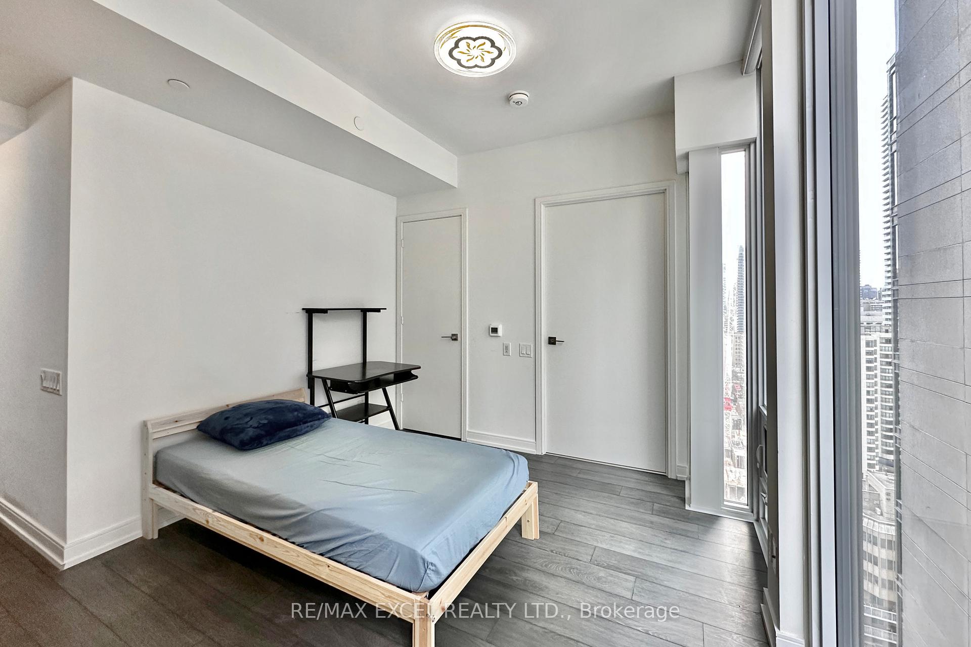 Photo 8 of Unit 2010, 28 Wellesley Street E, Toronto, Church-Yonge Corridor — HOMEH