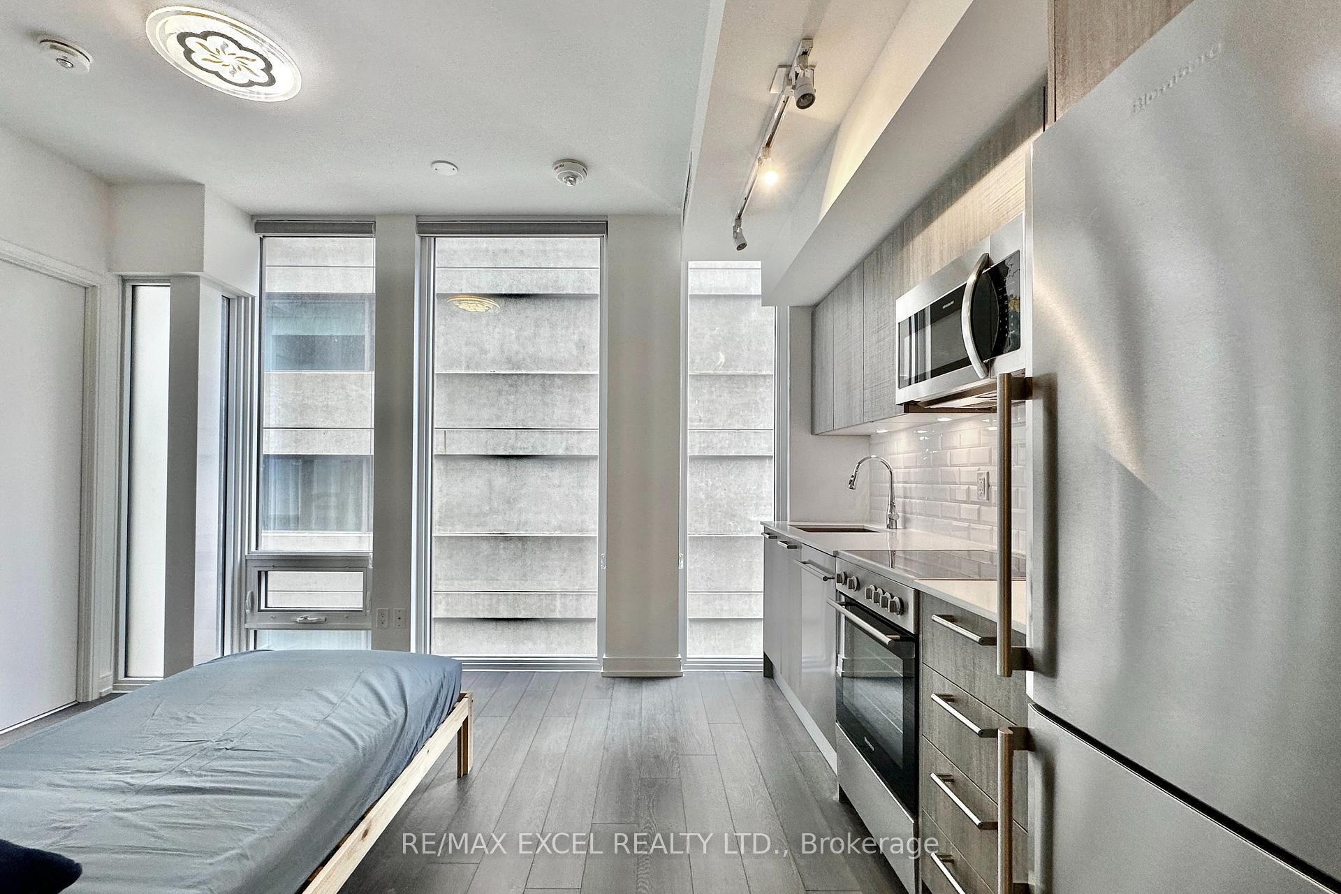 Photo 11 of Unit 2010, 28 Wellesley Street E, Toronto, Church-Yonge Corridor — HOMEH