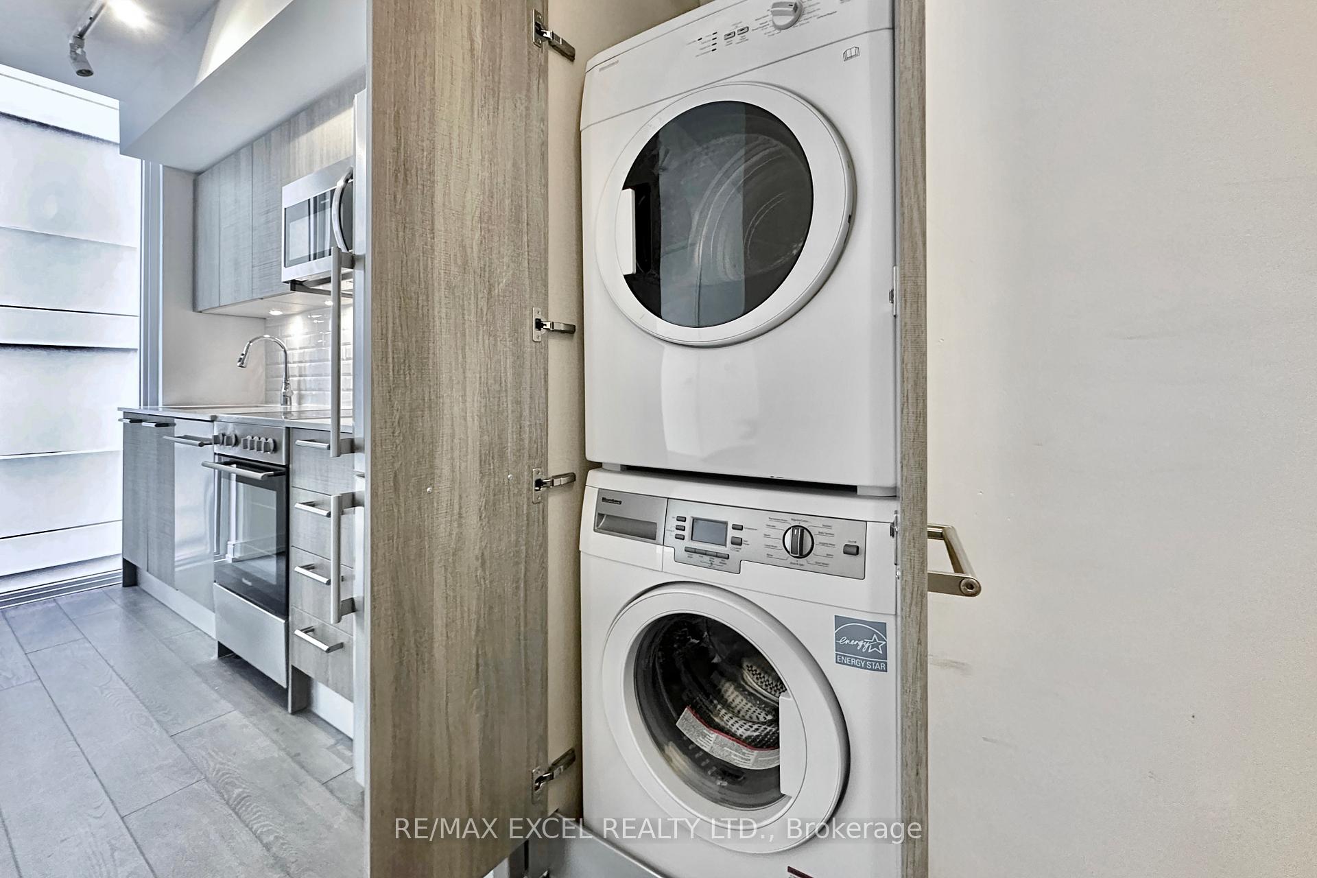 Photo 12 of Unit 2010, 28 Wellesley Street E, Toronto, Church-Yonge Corridor — HOMEH