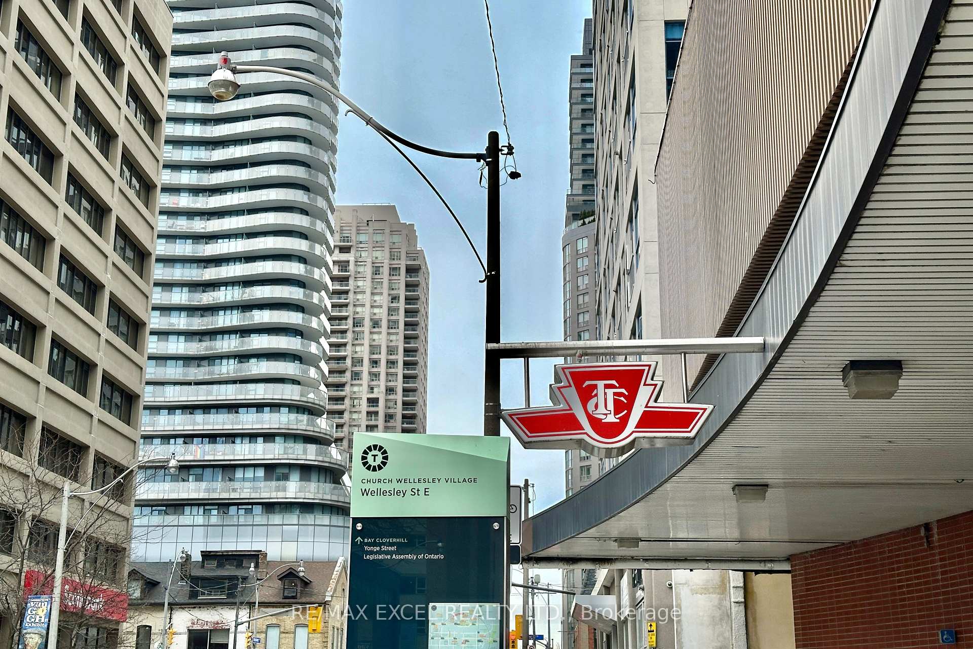 Photo 28 of Unit 2010, 28 Wellesley Street E, Toronto, Church-Yonge Corridor — HOMEH