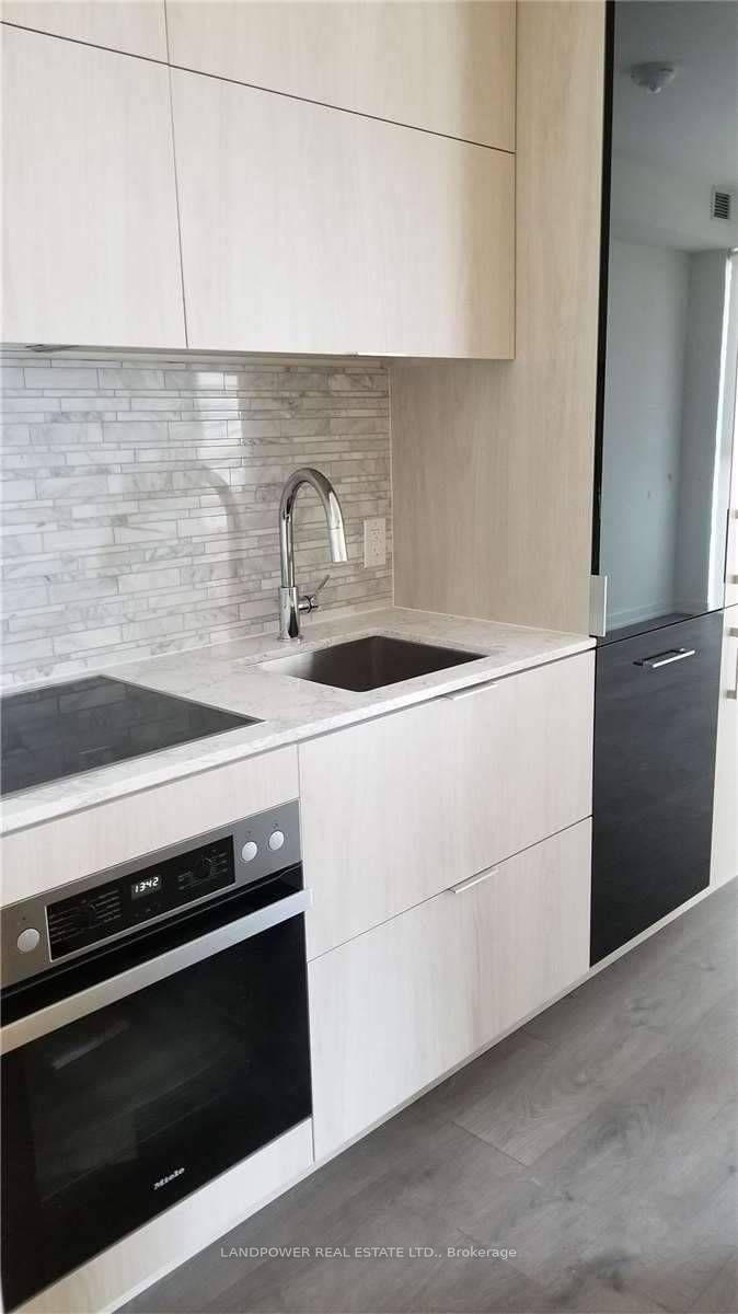 Photo 4 of Unit 2811, 20 Richardson Street, Toronto, Waterfront Communities — HOMEH