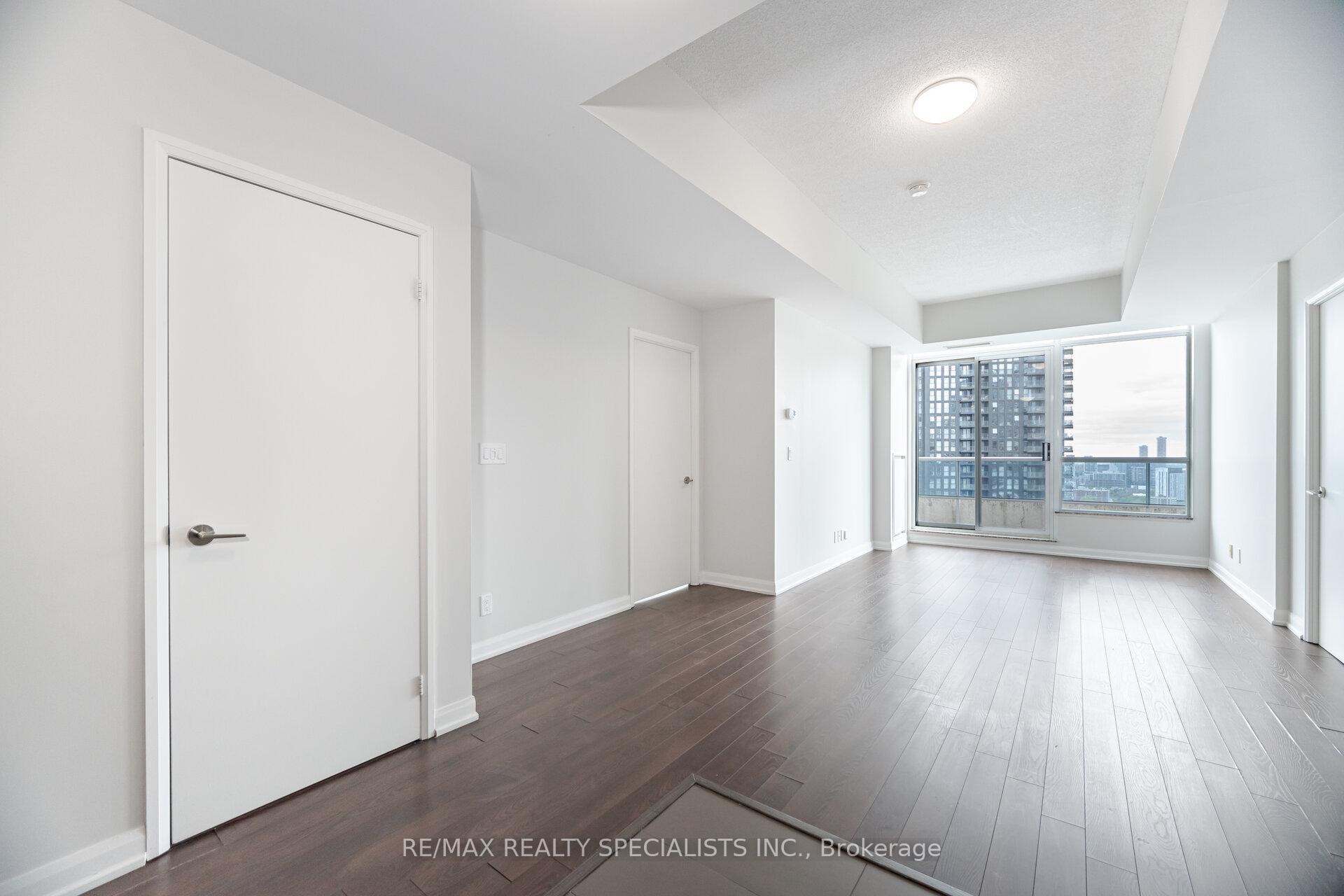 Photo 4 of Unit 2208, 500 Sherbourne Street, Toronto, North St. James Town — HOMEH