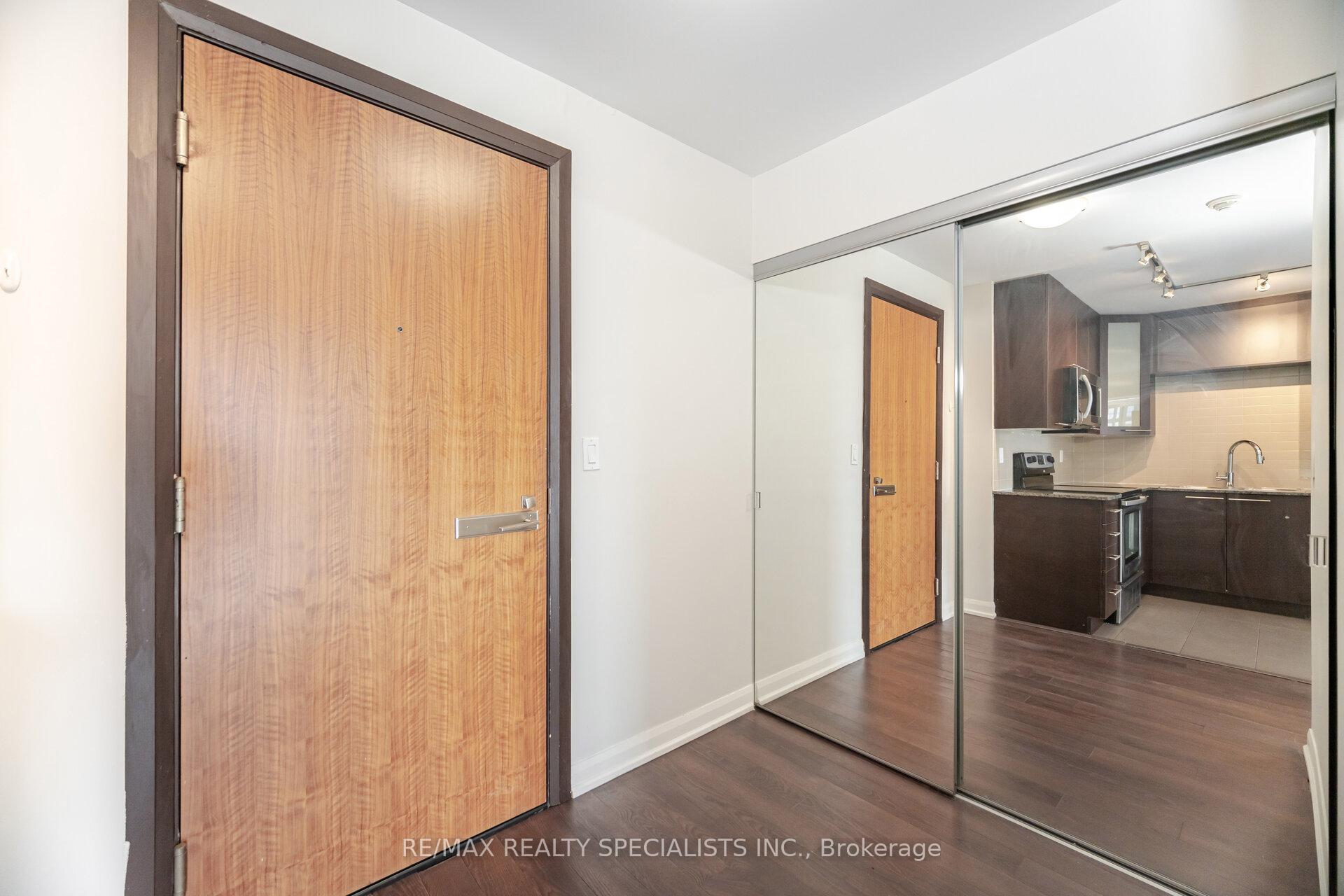 Photo 8 of Unit 2208, 500 Sherbourne Street, Toronto, North St. James Town — HOMEH