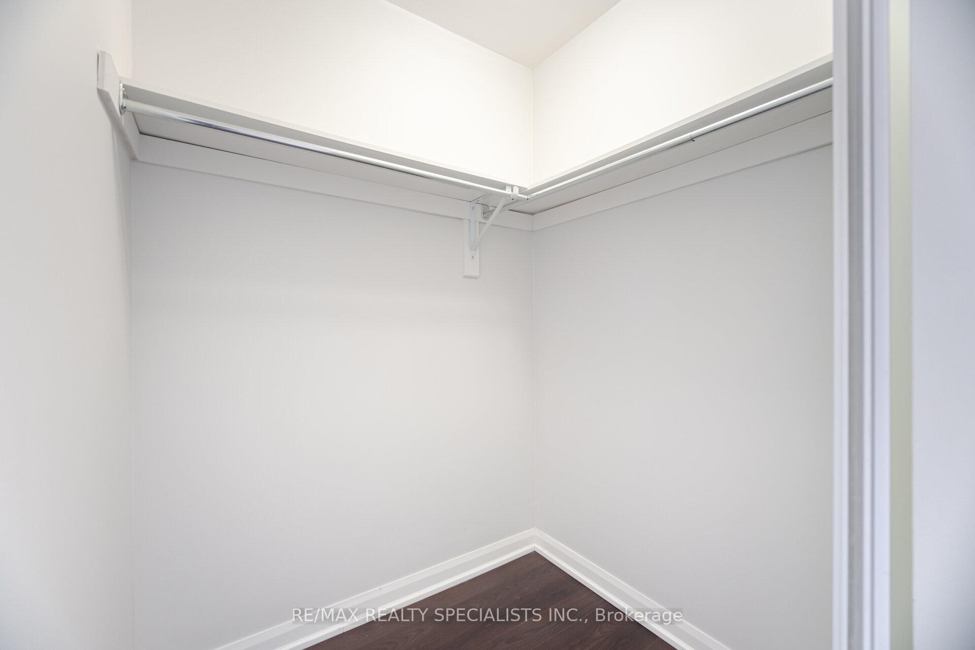 Photo 11 of Unit 2208, 500 Sherbourne Street, Toronto, North St. James Town — HOMEH