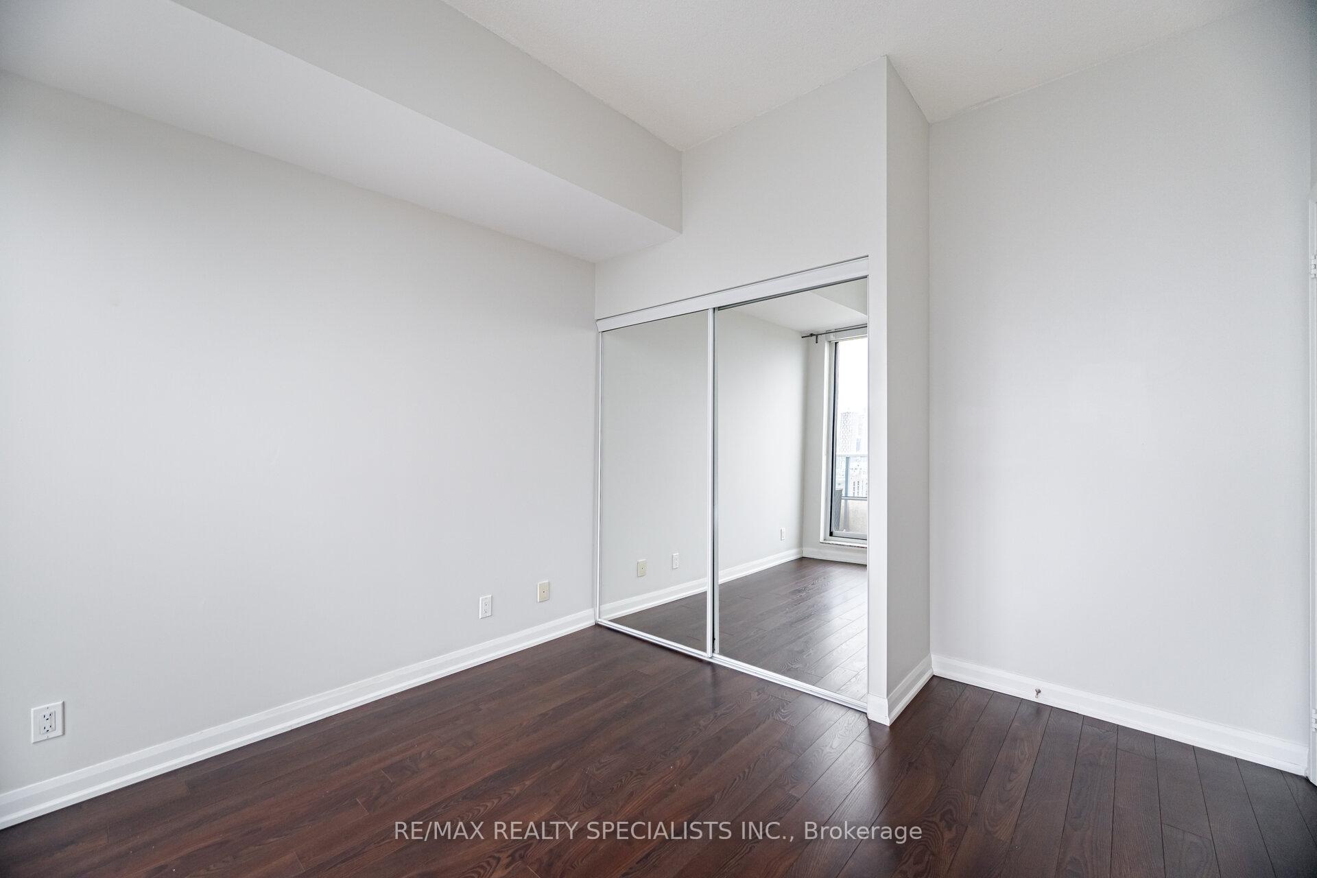 Photo 13 of Unit 2208, 500 Sherbourne Street, Toronto, North St. James Town — HOMEH