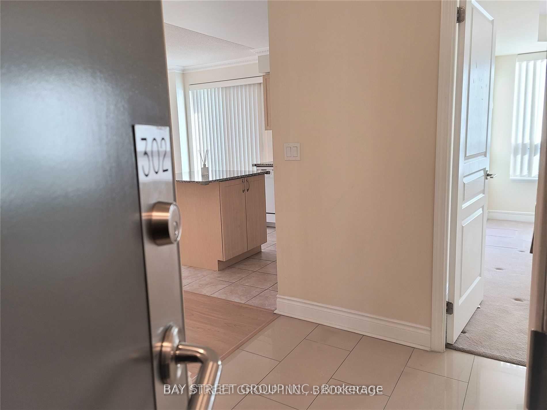 Photo 4 of Unit 302, 55 South Town Centre Boulevard, Markham, Unionville — HOMEH