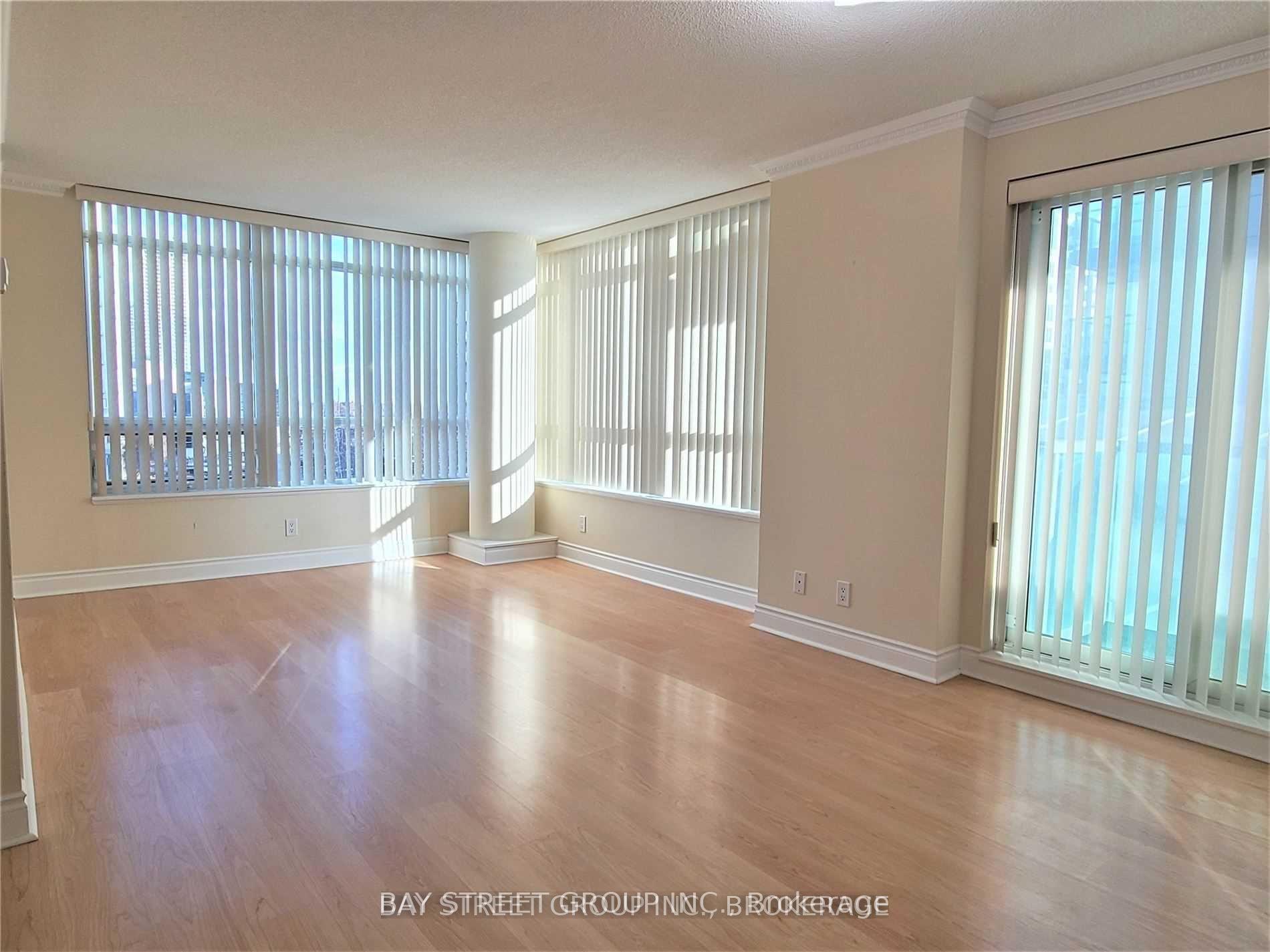 Photo 6 of Unit 302, 55 South Town Centre Boulevard, Markham, Unionville — HOMEH