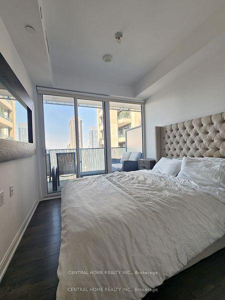 Photo 13 of Unit 2704, 42 Charles Street E, Toronto, Church-Yonge Corridor — HOMEH