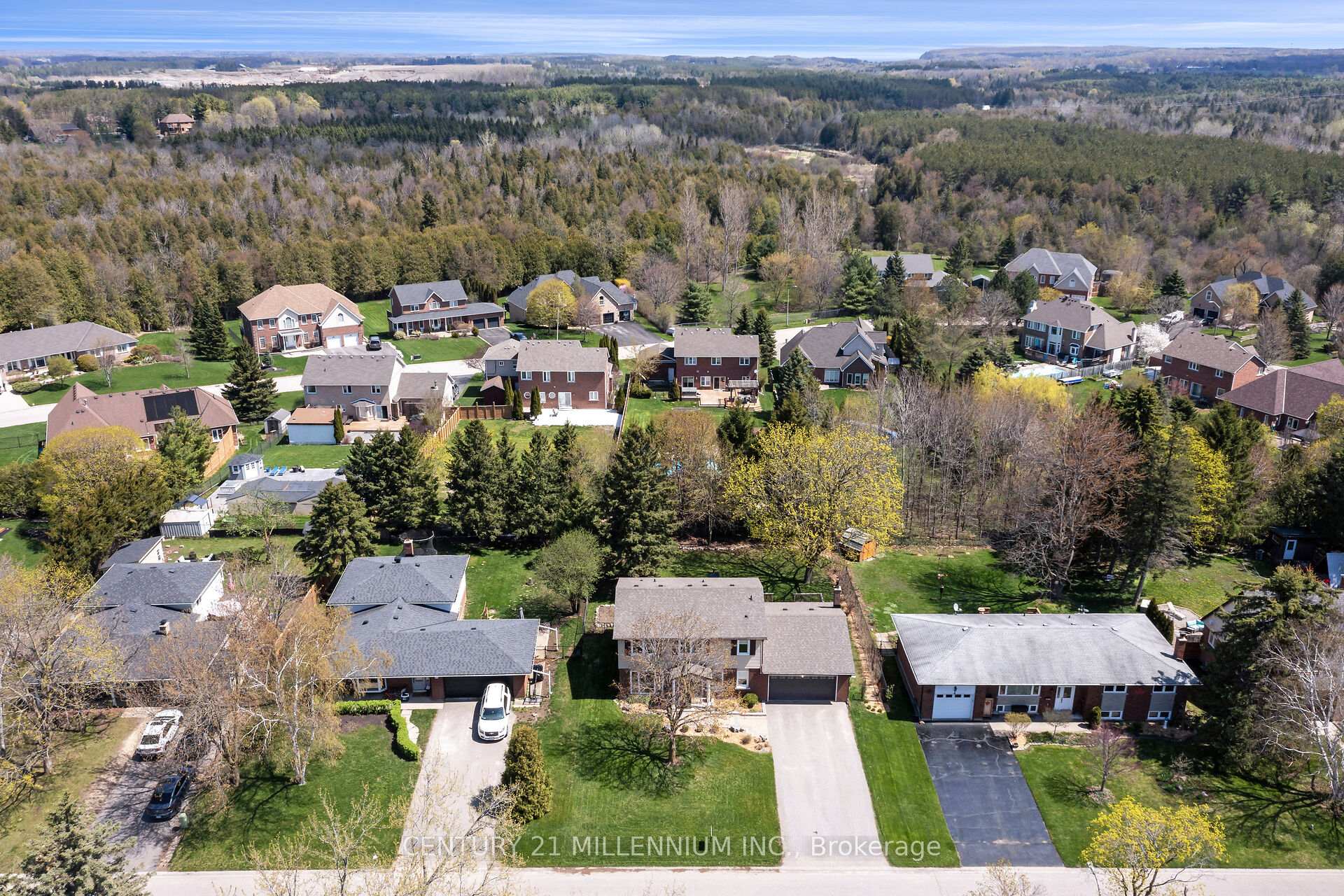 Photo 42 of 92 Waterford Drive, Erin — HOMEH
