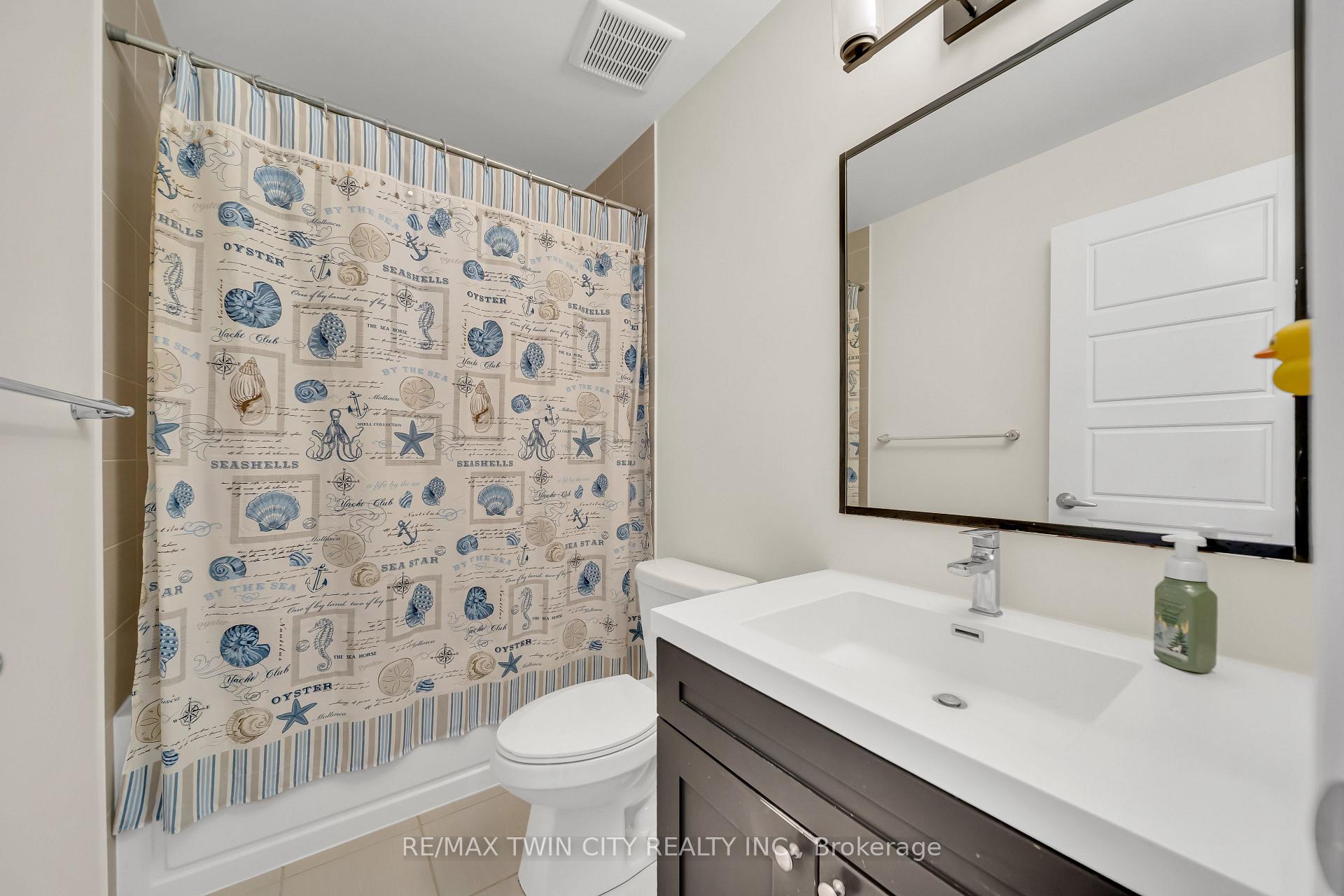 Photo 36 of 563 Goldenrod Lane, Kitchener — HOMEH