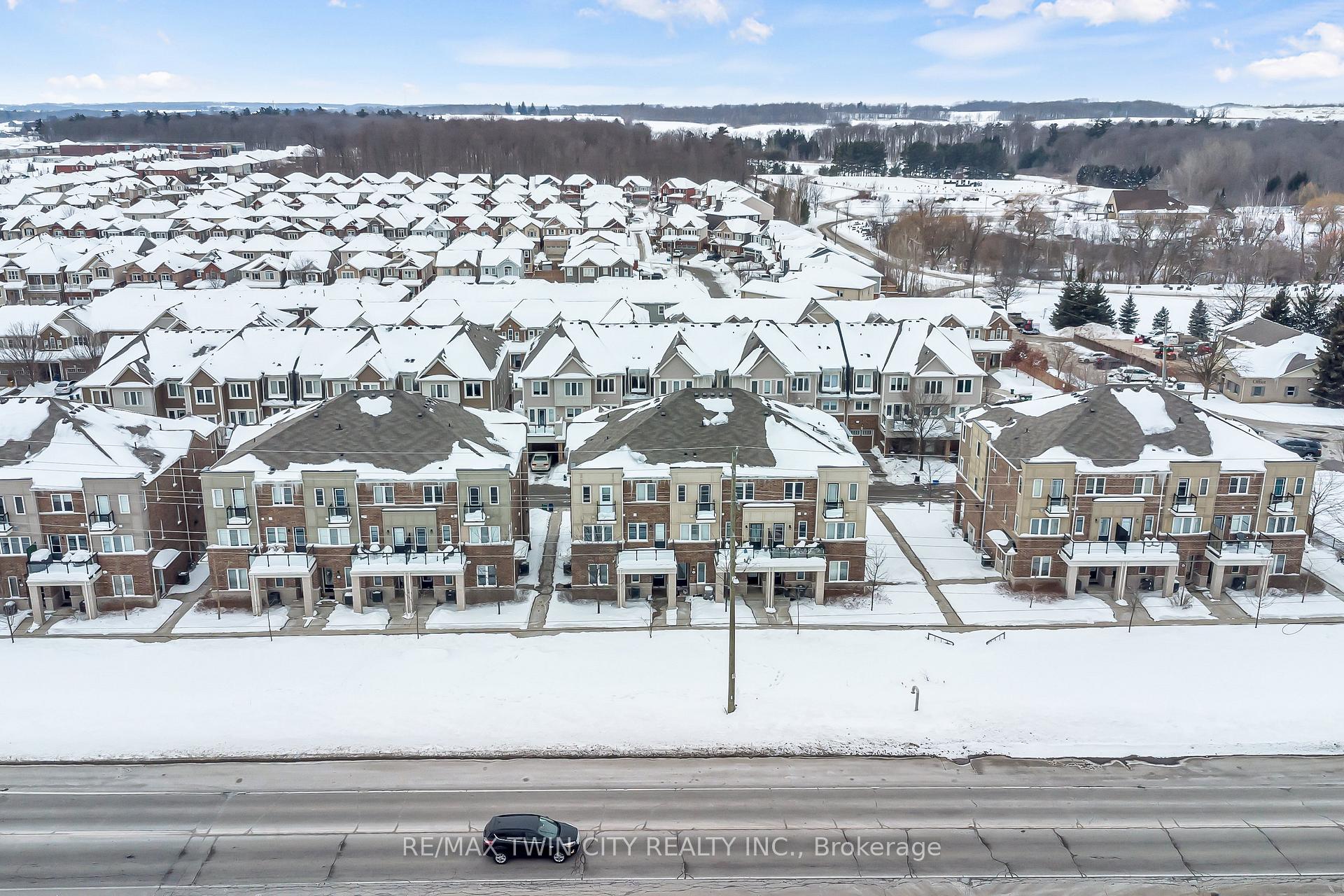 Photo 39 of 563 Goldenrod Lane, Kitchener — HOMEH