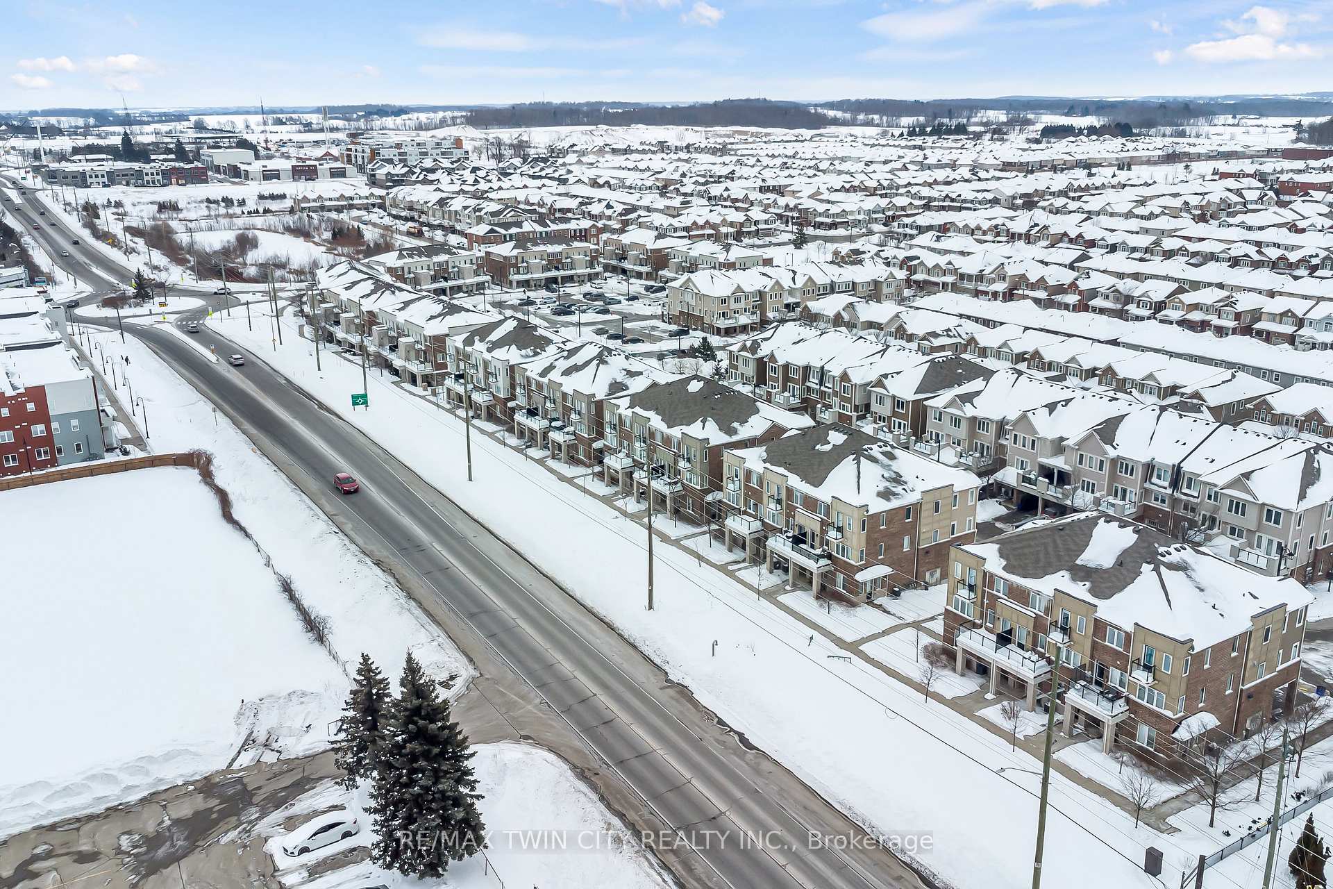 Photo 40 of 563 Goldenrod Lane, Kitchener — HOMEH