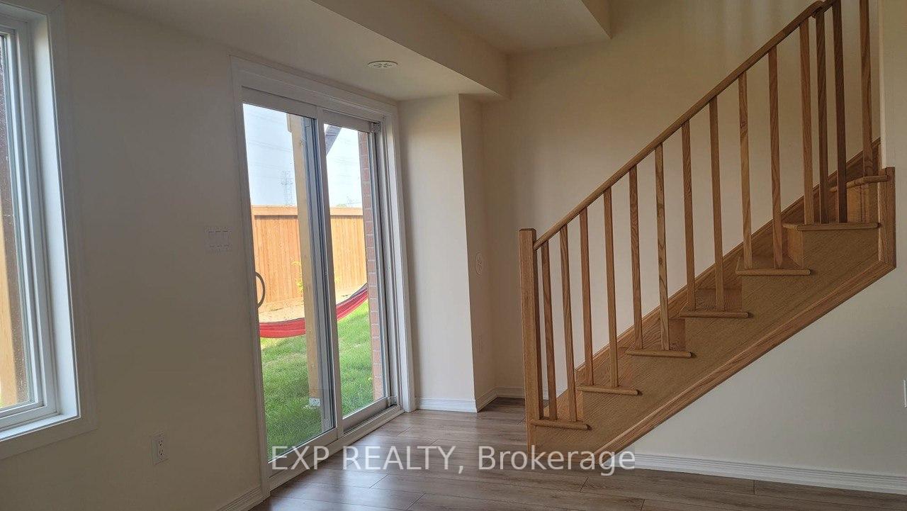 Photo 18 of Unit 27, 2663 Magdalen Path, Oshawa, Windfields — HOMEH