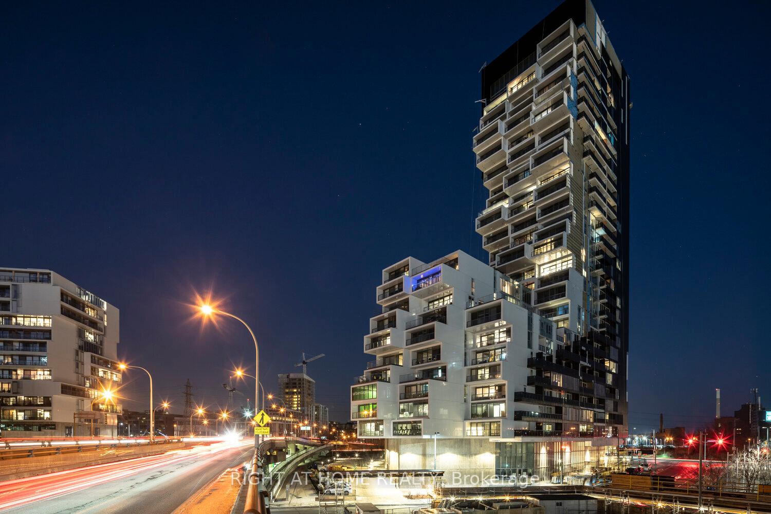 Photo 1 of Unit 809, 170 Bayview Avenue, Toronto, Waterfront Communities — HOMEH