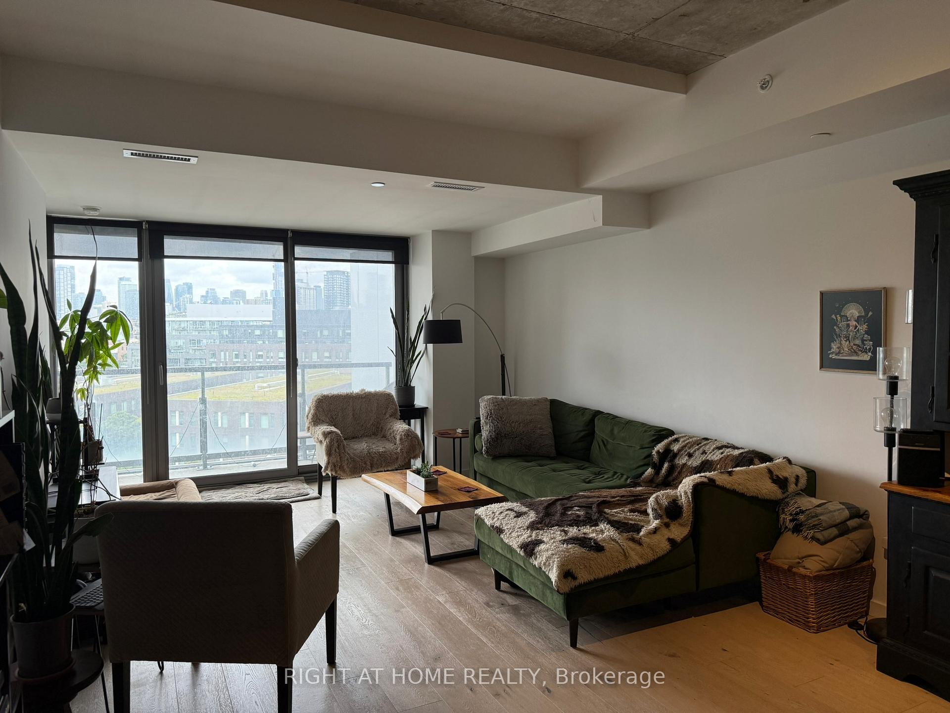 Photo 38 of Unit 809, 170 Bayview Avenue, Toronto, Waterfront Communities — HOMEH