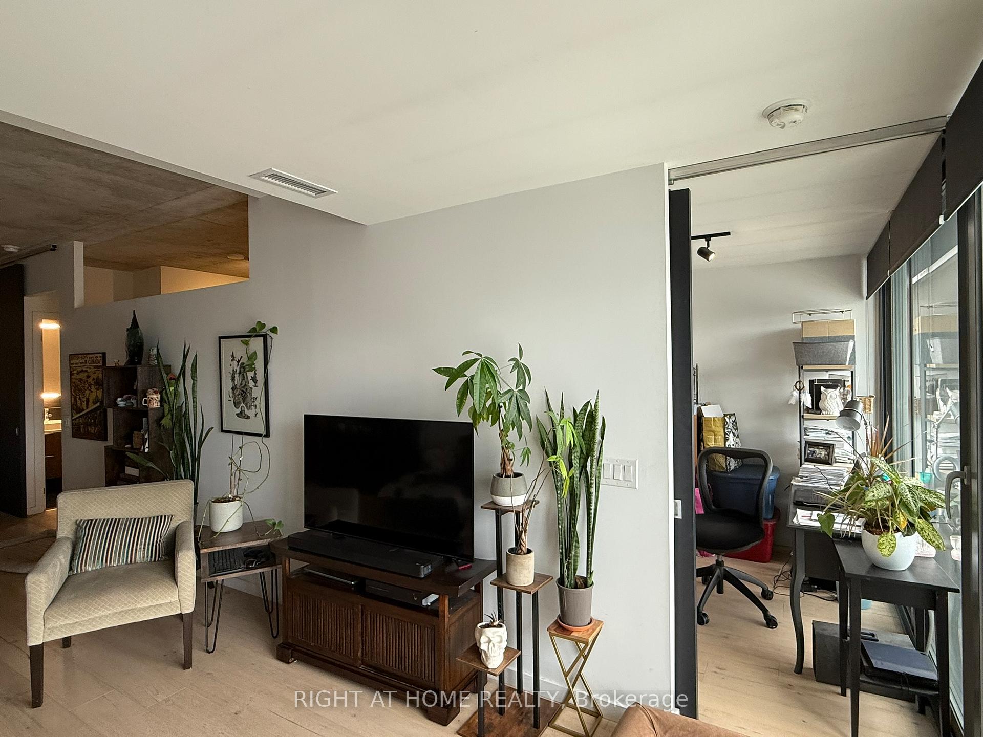 Photo 47 of Unit 809, 170 Bayview Avenue, Toronto, Waterfront Communities — HOMEH