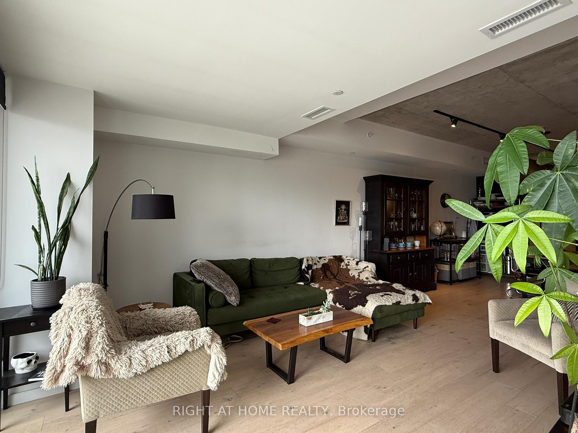 Photo 49 of Unit 809, 170 Bayview Avenue, Toronto, Waterfront Communities — HOMEH