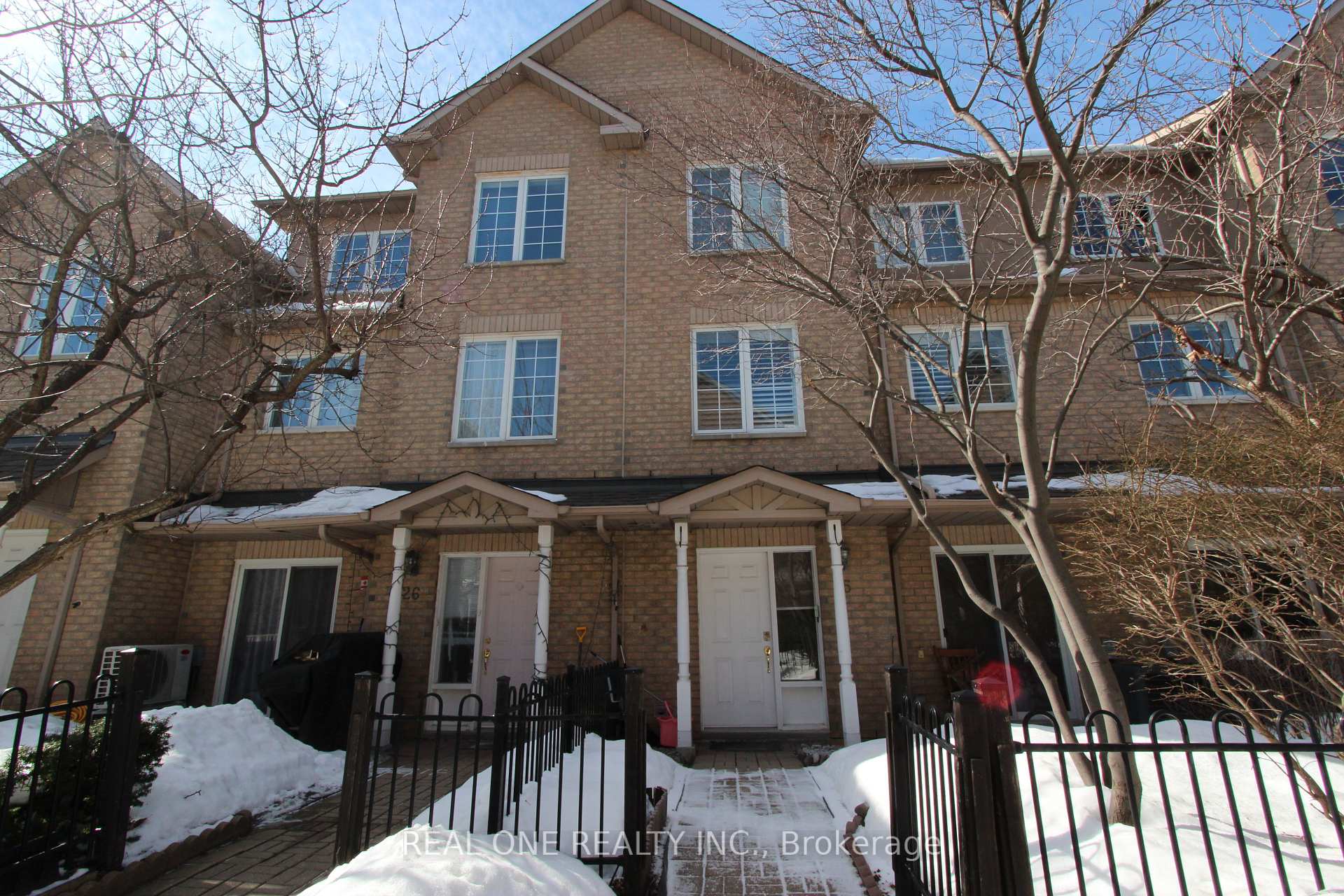 Photo 1 of Unit 25, 10 Cox Boulevard, Markham, Unionville — HOMEH