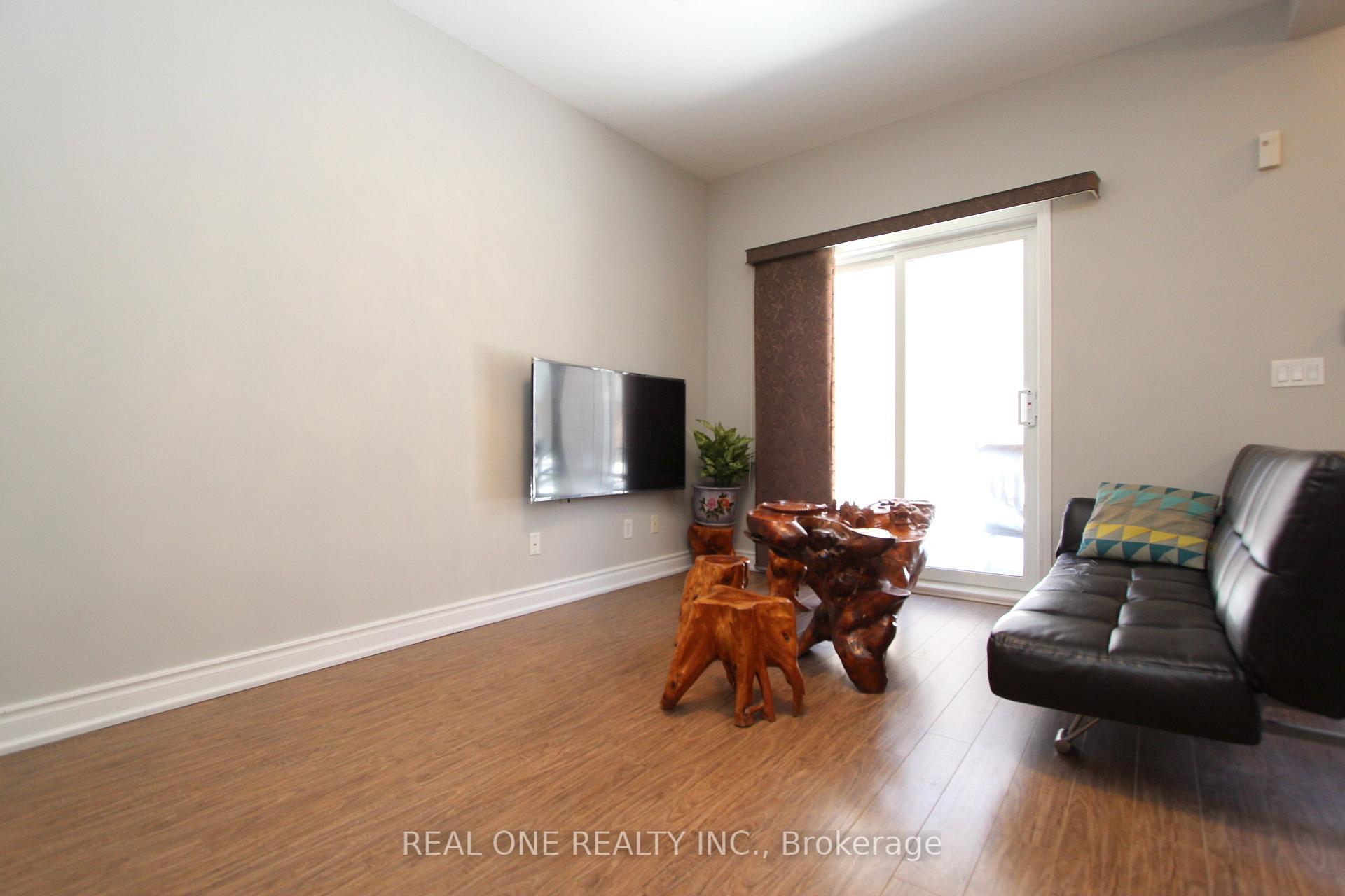 Photo 4 of Unit 25, 10 Cox Boulevard, Markham, Unionville — HOMEH