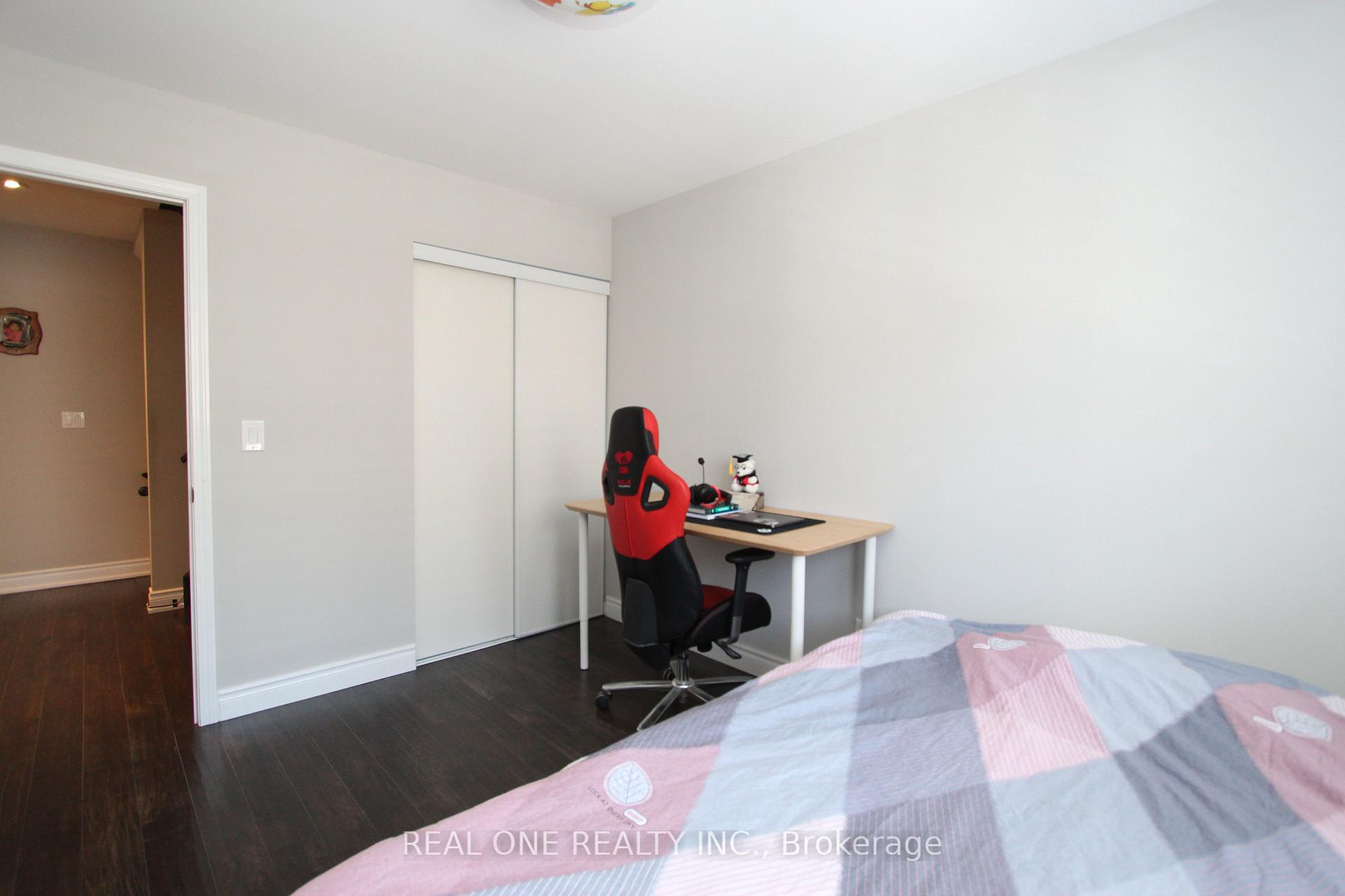 Photo 14 of Unit 25, 10 Cox Boulevard, Markham, Unionville — HOMEH