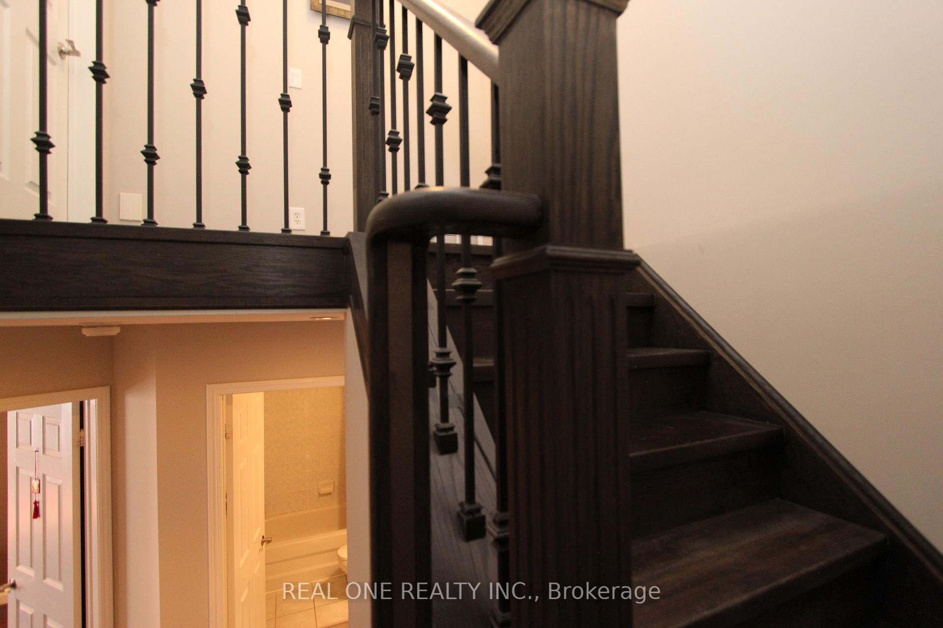 Photo 16 of Unit 25, 10 Cox Boulevard, Markham, Unionville — HOMEH