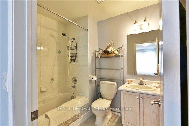 Photo 20 of Unit 25, 10 Cox Boulevard, Markham, Unionville — HOMEH