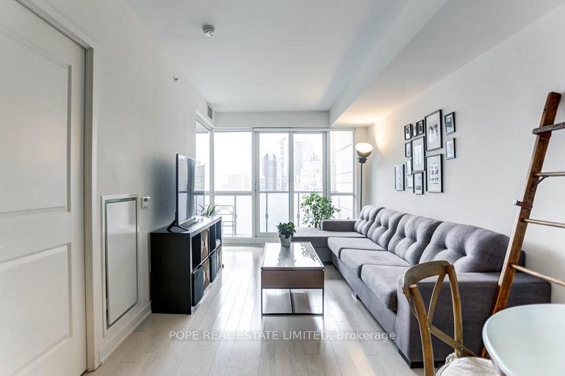Photo 10 of Unit 2003, 1 The Esplanade, Toronto, Waterfront Communities — HOMEH