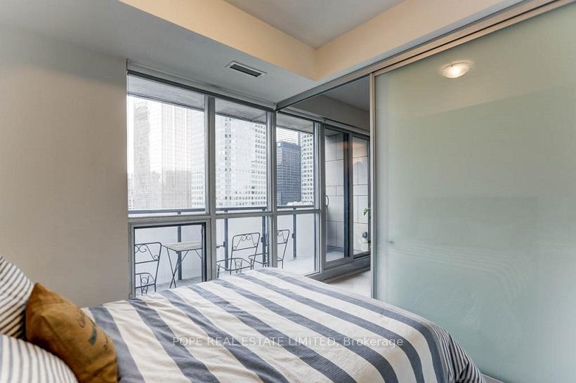 Photo 15 of Unit 2003, 1 The Esplanade, Toronto, Waterfront Communities — HOMEH