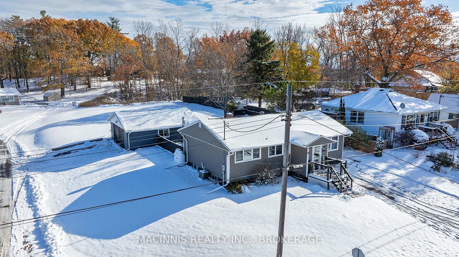 Photo 2 of 6196 Lakeview Drive, Frontenac, Frontenac South — HOMEH