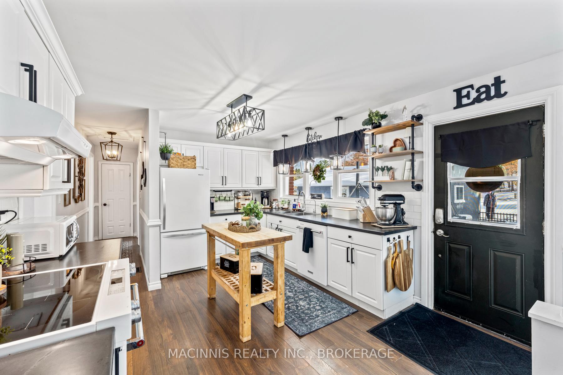 Photo 11 of 6196 Lakeview Drive, Frontenac, Frontenac South — HOMEH