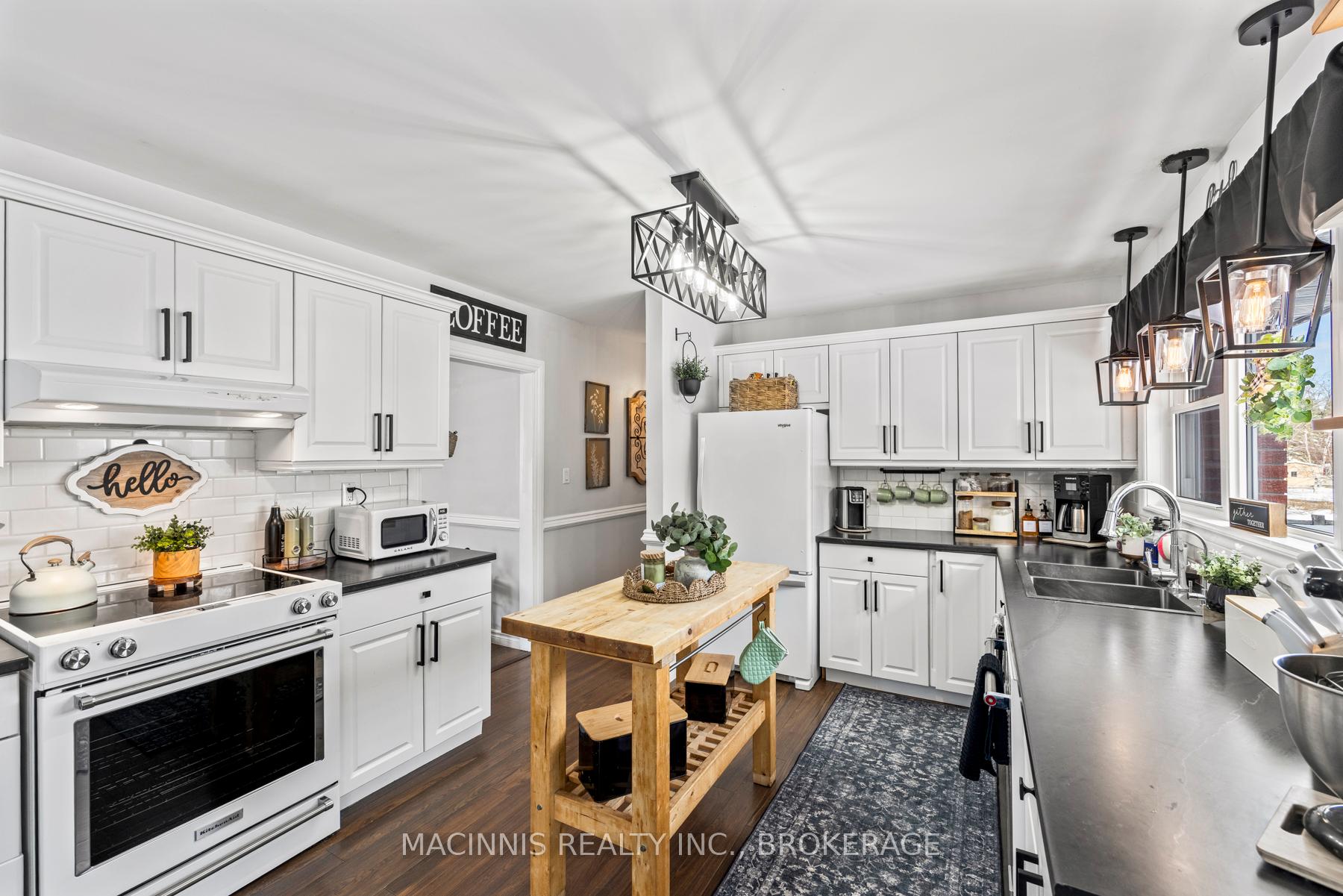 Photo 12 of 6196 Lakeview Drive, Frontenac, Frontenac South — HOMEH