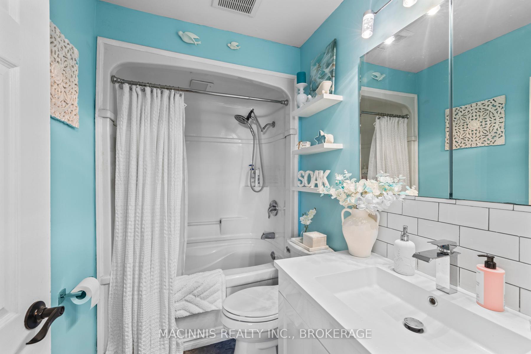 Photo 22 of 6196 Lakeview Drive, Frontenac, Frontenac South — HOMEH