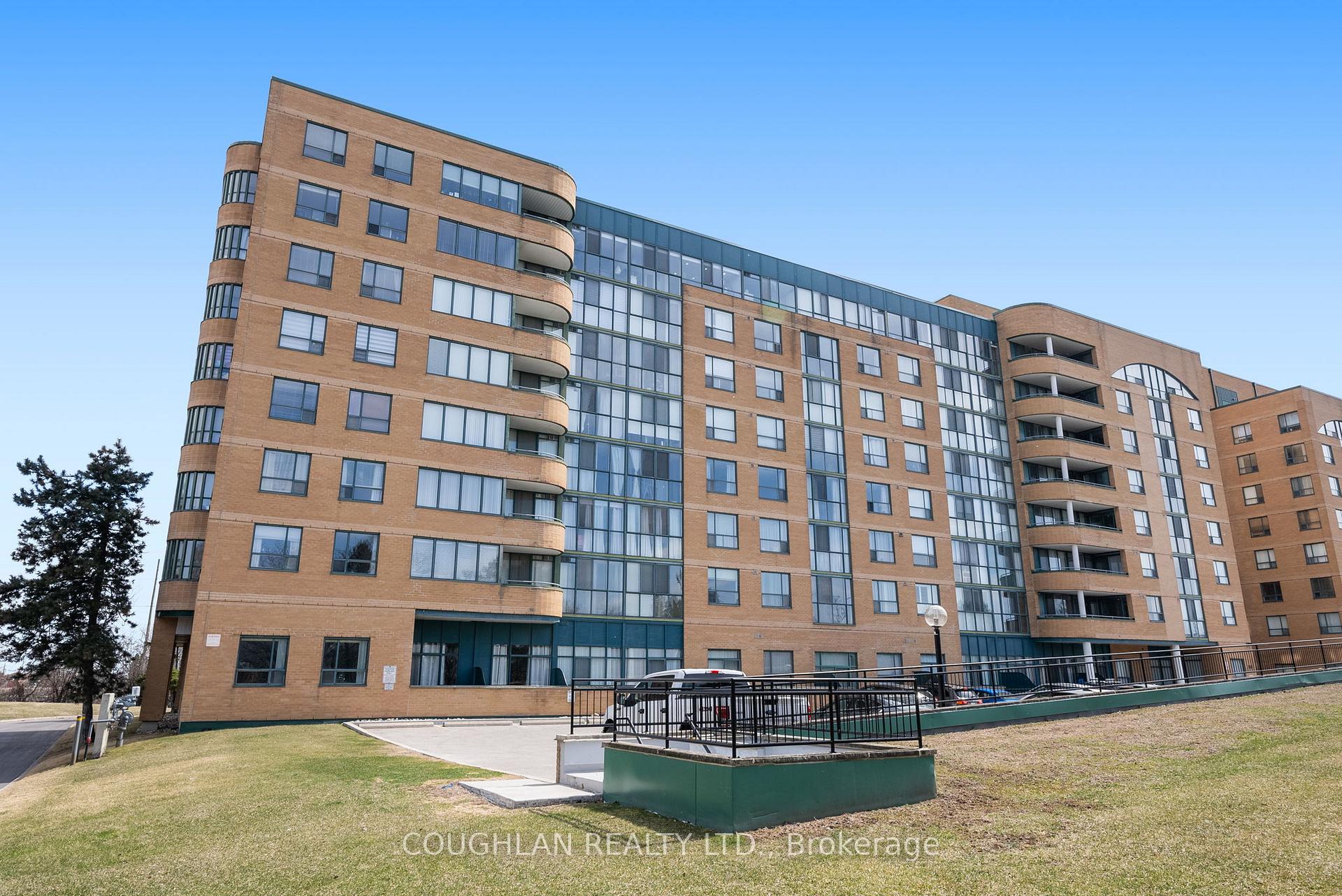 Photo 4 of Unit 805, 1665 Pickering Parkway, Pickering, Village East — HOMEH